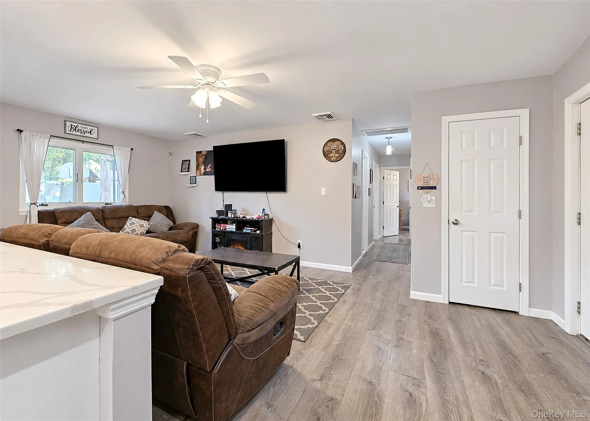 2679 Heather Avenue, Brookhaven, NY, 3 Bedrooms Bedrooms, 6 Rooms Rooms,1 BathroomBathrooms,Residential,For Rent,Heather,0,1050887 2679 Heather Avenue, Brookhaven, NY, 3 Bedrooms Bedrooms, 6 Rooms Rooms,1 BathroomBathrooms,Residential,For Rent,Heather,0,1050887