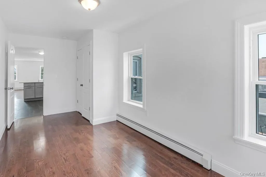 370 Broadway, Newburgh (city), NY, 3 Bedrooms Bedrooms, 5 Rooms Rooms,1 BathroomBathrooms,Residential Lease,For Rent,Broadway,0,1050894 370 Broadway, Newburgh (city), NY, 3 Bedrooms Bedrooms, 5 Rooms Rooms,1 BathroomBathrooms,Residential Lease,For Rent,Broadway,0,1050894