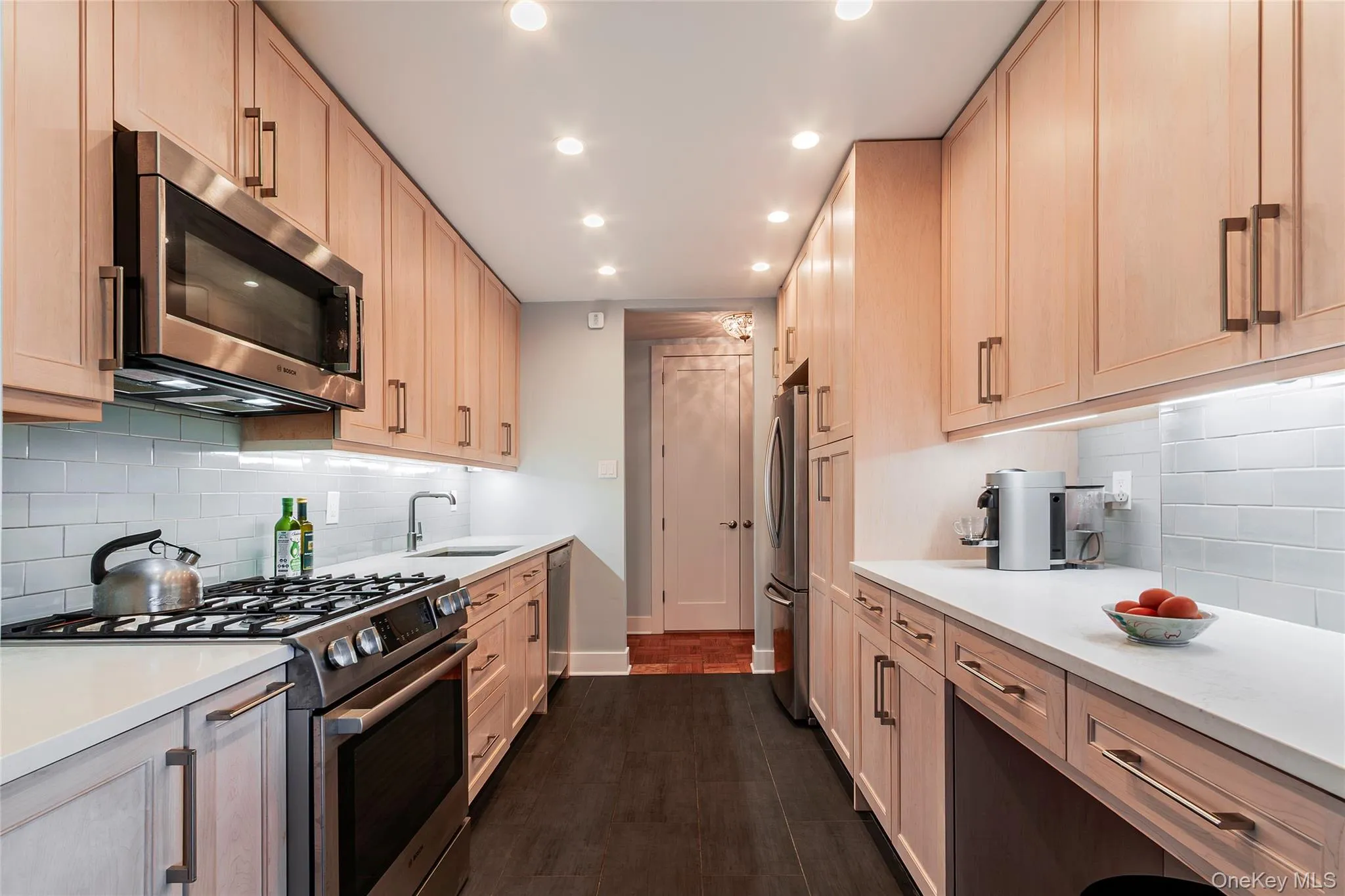 3935 Blackstone Avenue, New York, NY, 3 Bedrooms Bedrooms, 6 Rooms Rooms,2 BathroomsBathrooms,Residential,For Rent,Blackstone,0,1050896 3935 Blackstone Avenue, New York, NY, 3 Bedrooms Bedrooms, 6 Rooms Rooms,2 BathroomsBathrooms,Residential,For Rent,Blackstone,0,1050896