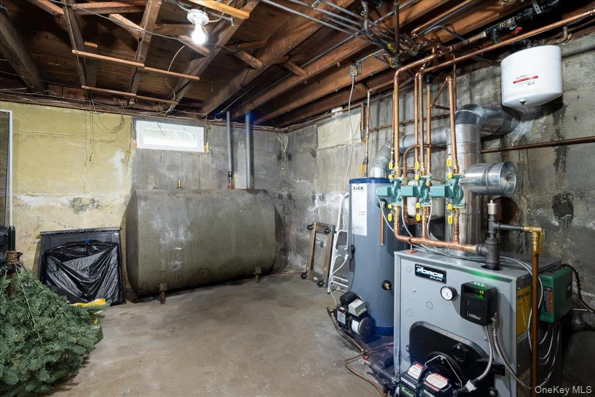 10 Seneca Drive, Oyster Bay, NY, 3 Bedrooms Bedrooms, 8 Rooms Rooms,2 BathroomsBathrooms,Residential,For Rent,Seneca,0,1050899 10 Seneca Drive, Oyster Bay, NY, 3 Bedrooms Bedrooms, 8 Rooms Rooms,2 BathroomsBathrooms,Residential,For Rent,Seneca,0,1050899