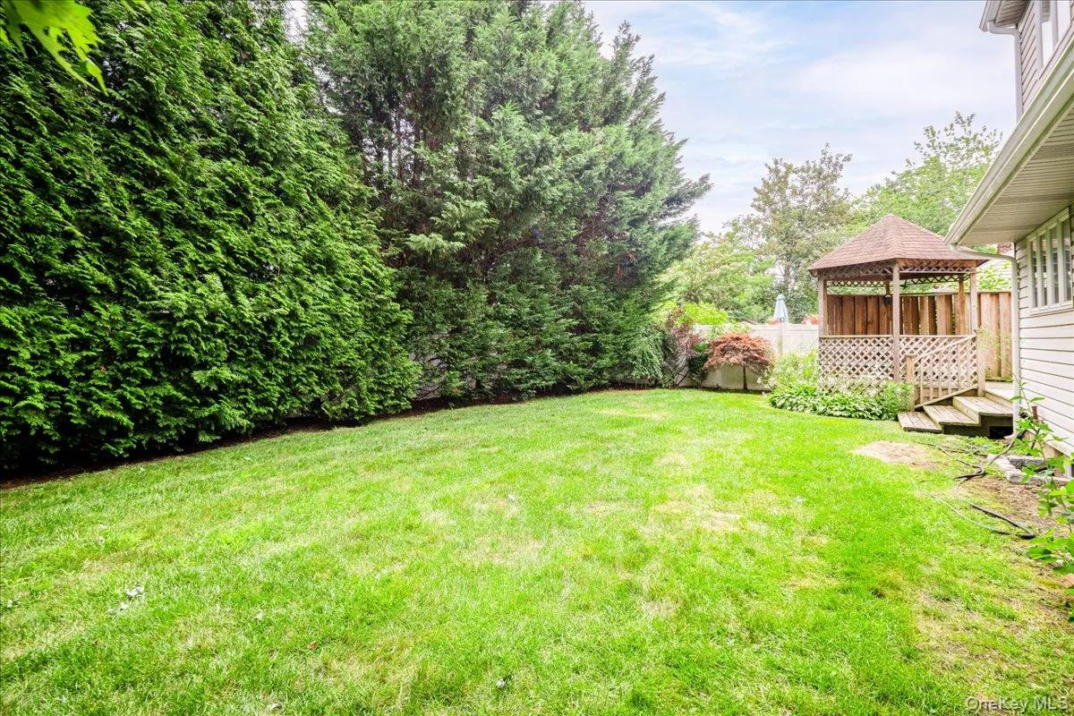 10 Seneca Drive, Oyster Bay, NY, 3 Bedrooms Bedrooms, 8 Rooms Rooms,2 BathroomsBathrooms,Residential,For Rent,Seneca,0,1050899 10 Seneca Drive, Oyster Bay, NY, 3 Bedrooms Bedrooms, 8 Rooms Rooms,2 BathroomsBathrooms,Residential,For Rent,Seneca,0,1050899