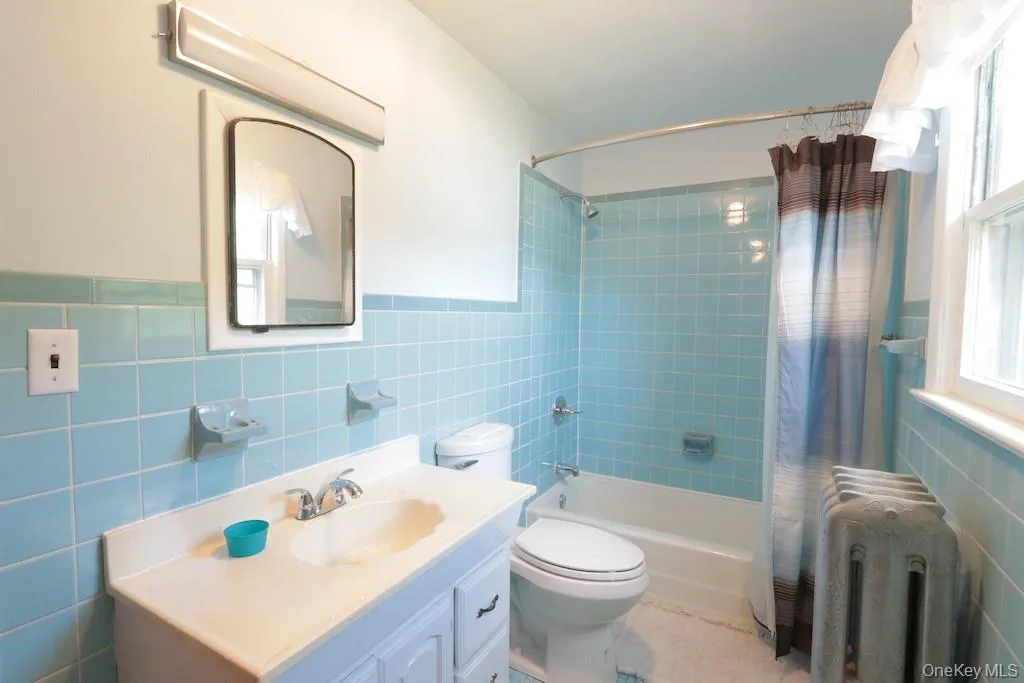 75 Maple Street, Newburgh (city), NY, 3 Bedrooms Bedrooms, 5 Rooms Rooms,1 BathroomBathrooms,Residential Lease,For Rent,Maple,0,1050901 75 Maple Street, Newburgh (city), NY, 3 Bedrooms Bedrooms, 5 Rooms Rooms,1 BathroomBathrooms,Residential Lease,For Rent,Maple,0,1050901