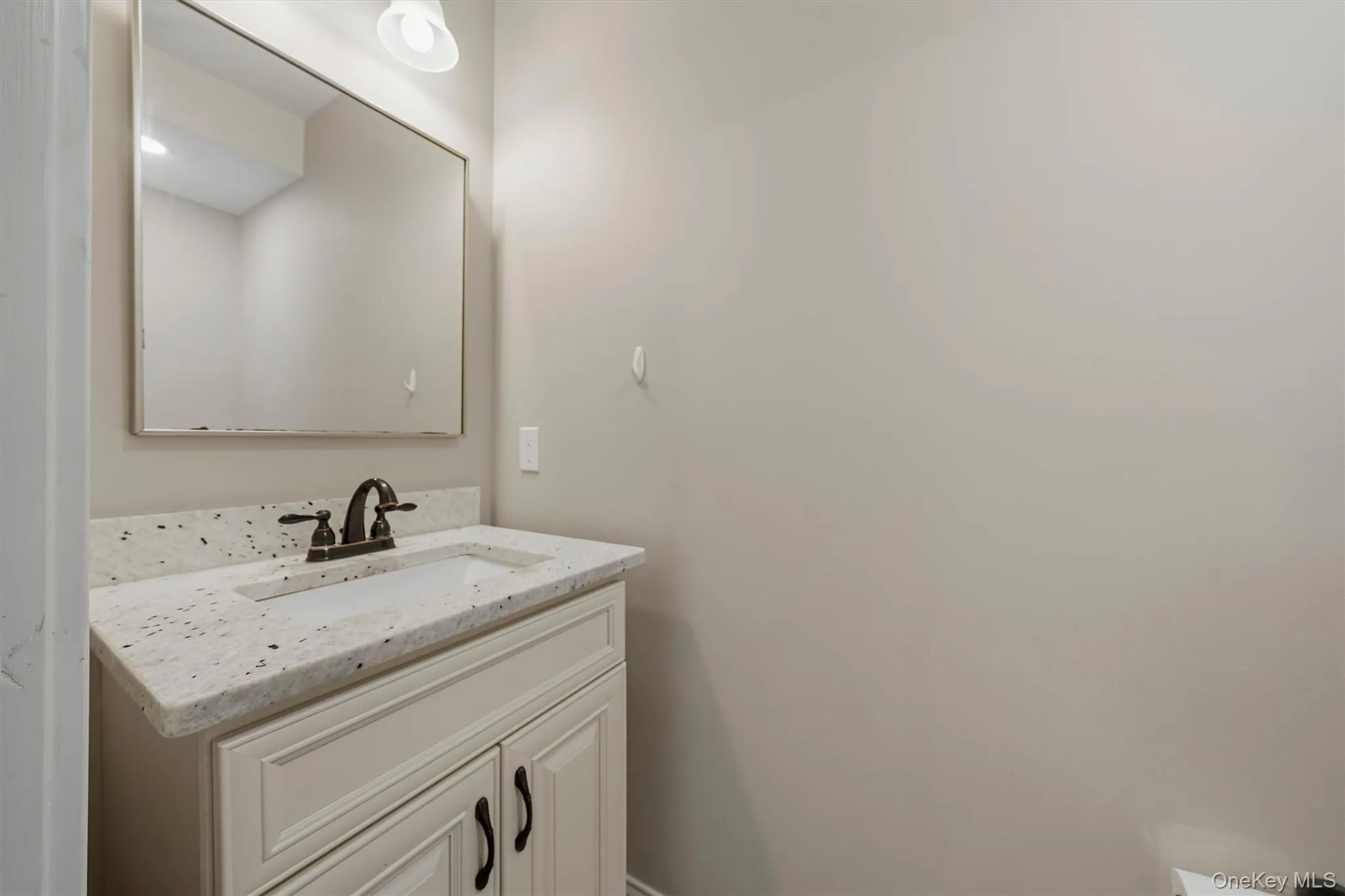 809 Fairway Court, New Windsor, NY, 3 Bedrooms Bedrooms, 7 Rooms Rooms,2 BathroomsBathrooms,Residential,For Rent,Fairway,0,1050902 809 Fairway Court, New Windsor, NY, 3 Bedrooms Bedrooms, 7 Rooms Rooms,2 BathroomsBathrooms,Residential,For Rent,Fairway,0,1050902