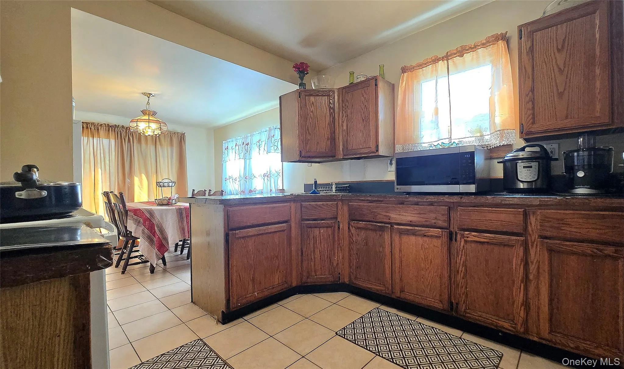 6 Poplar Street, Poughkeepsie, NY, 2 Bedrooms Bedrooms, 6 Rooms Rooms,1 BathroomBathrooms,Residential,For Rent,Poplar,0,1050909 6 Poplar Street, Poughkeepsie, NY, 2 Bedrooms Bedrooms, 6 Rooms Rooms,1 BathroomBathrooms,Residential,For Rent,Poplar,0,1050909