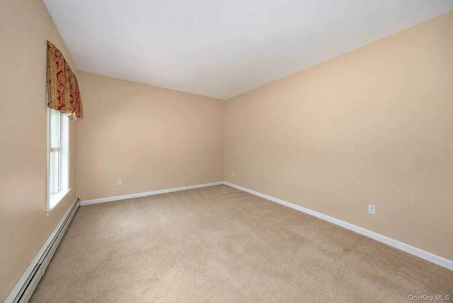 29 Balsam Road, Hyde Park, NY, 3 Bedrooms Bedrooms, 8 Rooms Rooms,3 BathroomsBathrooms,Residential,For Rent,Balsam,0,1050914 29 Balsam Road, Hyde Park, NY, 3 Bedrooms Bedrooms, 8 Rooms Rooms,3 BathroomsBathrooms,Residential,For Rent,Balsam,0,1050914