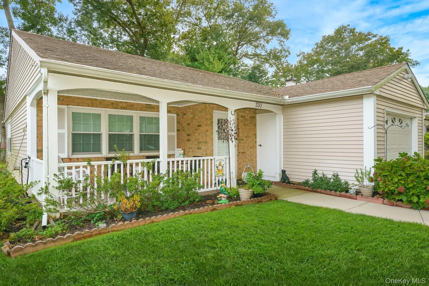 330 Brownfield Drive, Brookhaven, NY, 2 Bedrooms Bedrooms, 4 Rooms Rooms,1 BathroomBathrooms,Residential,For Rent,Brownfield,0,1050919 330 Brownfield Drive, Brookhaven, NY, 2 Bedrooms Bedrooms, 4 Rooms Rooms,1 BathroomBathrooms,Residential,For Rent,Brownfield,0,1050919