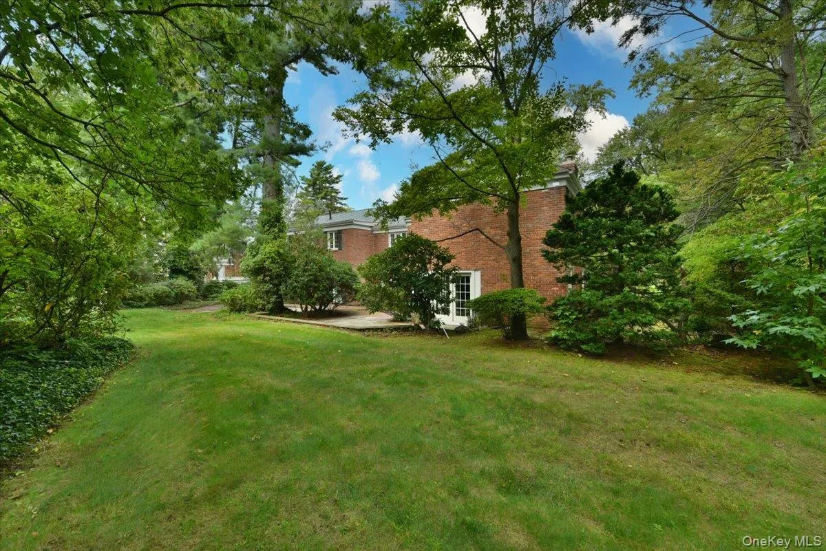 9 Dorset Road, North Hempstead, NY, 7 Bedrooms Bedrooms, 13 Rooms Rooms,4 BathroomsBathrooms,Residential,For Rent,Dorset,0,1050922 9 Dorset Road, North Hempstead, NY, 7 Bedrooms Bedrooms, 13 Rooms Rooms,4 BathroomsBathrooms,Residential,For Rent,Dorset,0,1050922