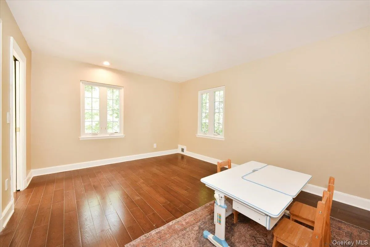 9 Dorset Road, North Hempstead, NY, 7 Bedrooms Bedrooms, 13 Rooms Rooms,4 BathroomsBathrooms,Residential,For Rent,Dorset,0,1050922 9 Dorset Road, North Hempstead, NY, 7 Bedrooms Bedrooms, 13 Rooms Rooms,4 BathroomsBathrooms,Residential,For Rent,Dorset,0,1050922