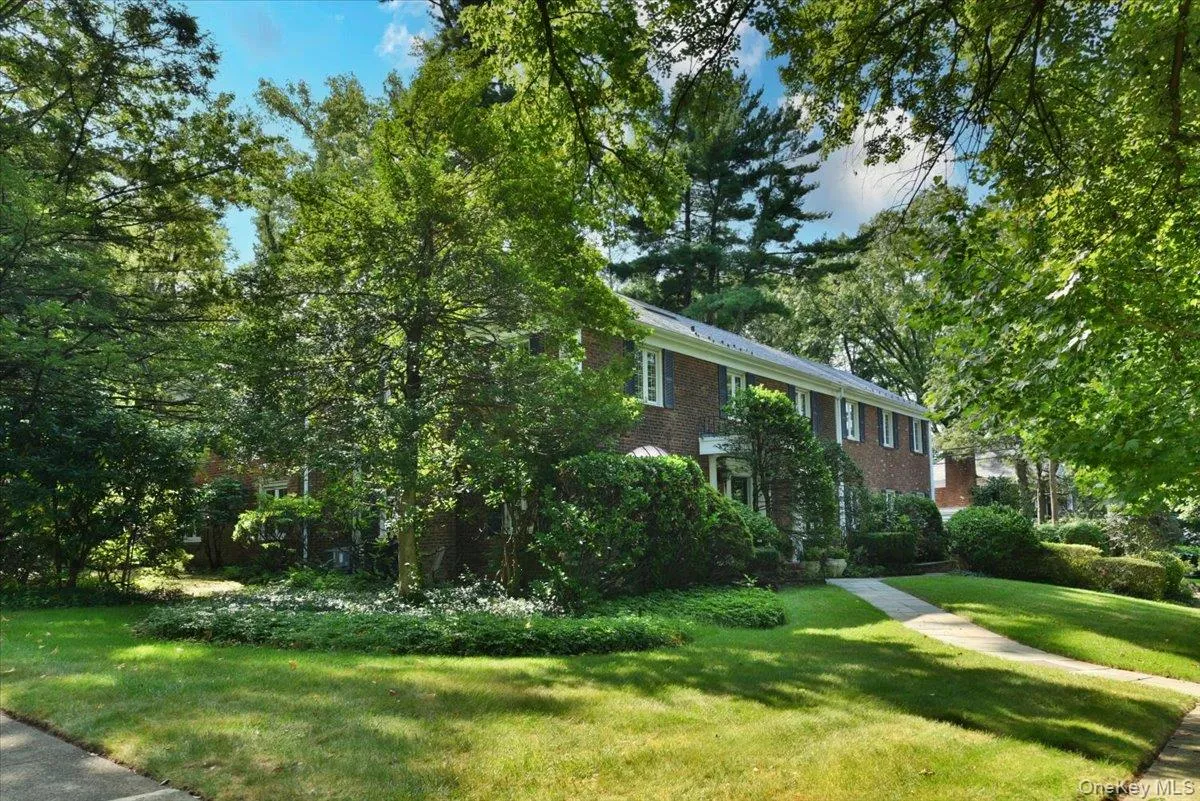 9 Dorset Road, North Hempstead, NY, 7 Bedrooms Bedrooms, 13 Rooms Rooms,4 BathroomsBathrooms,Residential,For Rent,Dorset,0,1050922 9 Dorset Road, North Hempstead, NY, 7 Bedrooms Bedrooms, 13 Rooms Rooms,4 BathroomsBathrooms,Residential,For Rent,Dorset,0,1050922