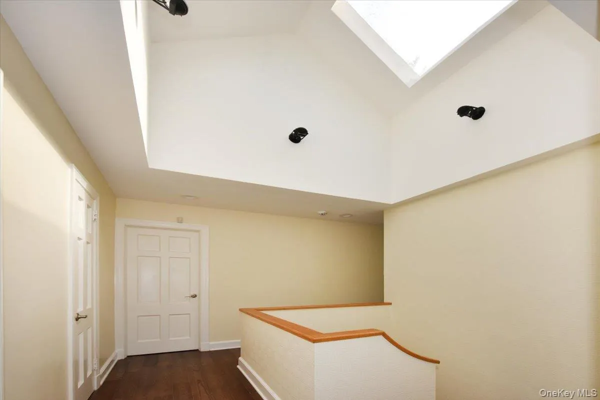 9 Dorset Road, North Hempstead, NY, 7 Bedrooms Bedrooms, 13 Rooms Rooms,4 BathroomsBathrooms,Residential,For Rent,Dorset,0,1050922 9 Dorset Road, North Hempstead, NY, 7 Bedrooms Bedrooms, 13 Rooms Rooms,4 BathroomsBathrooms,Residential,For Rent,Dorset,0,1050922