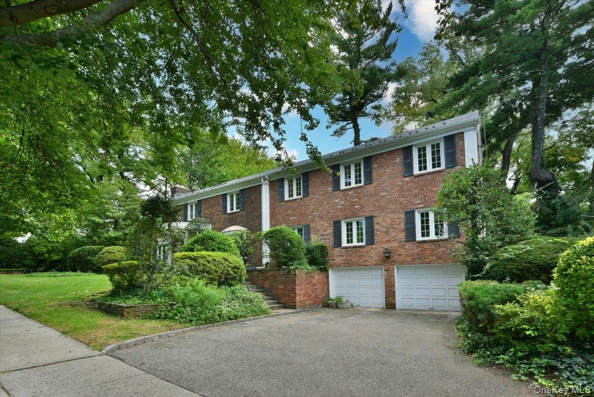 9 Dorset Road, North Hempstead, NY, 7 Bedrooms Bedrooms, 13 Rooms Rooms,4 BathroomsBathrooms,Residential,For Rent,Dorset,0,1050922 9 Dorset Road, North Hempstead, NY, 7 Bedrooms Bedrooms, 13 Rooms Rooms,4 BathroomsBathrooms,Residential,For Rent,Dorset,0,1050922