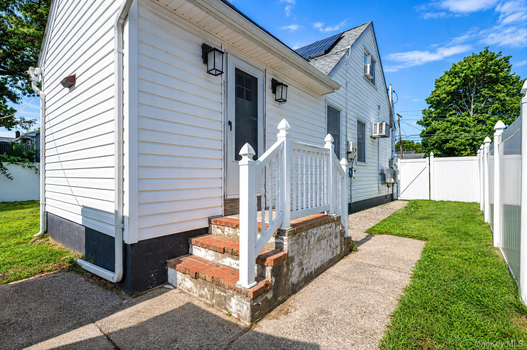 223 Fulton Avenue, Babylon, NY, 4 Bedrooms Bedrooms, 8 Rooms Rooms,1 BathroomBathrooms,Residential,For Rent,Fulton,0,1050947 223 Fulton Avenue, Babylon, NY, 4 Bedrooms Bedrooms, 8 Rooms Rooms,1 BathroomBathrooms,Residential,For Rent,Fulton,0,1050947