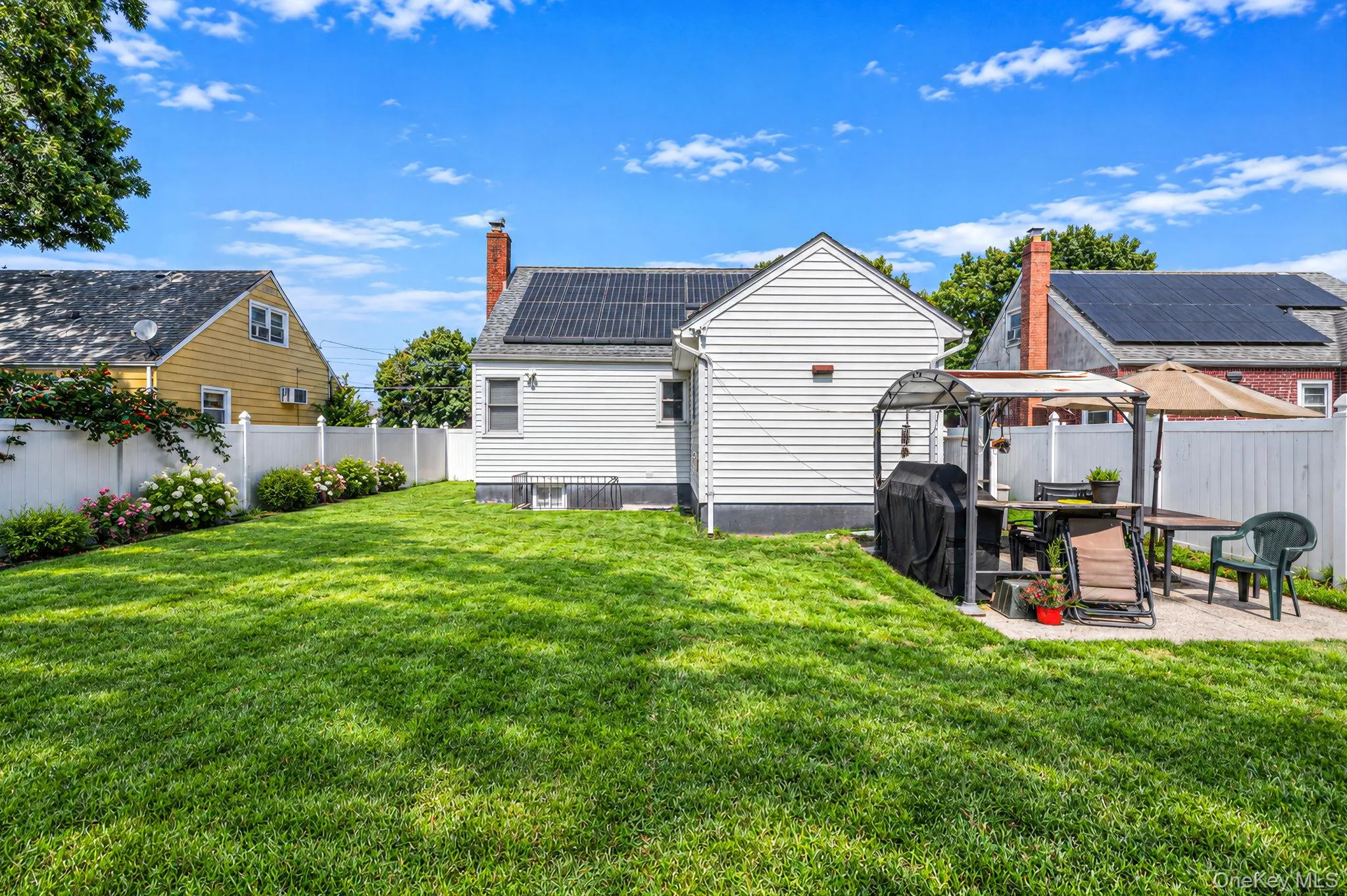 223 Fulton Avenue, Babylon, NY, 4 Bedrooms Bedrooms, 8 Rooms Rooms,1 BathroomBathrooms,Residential,For Rent,Fulton,0,1050947 223 Fulton Avenue, Babylon, NY, 4 Bedrooms Bedrooms, 8 Rooms Rooms,1 BathroomBathrooms,Residential,For Rent,Fulton,0,1050947