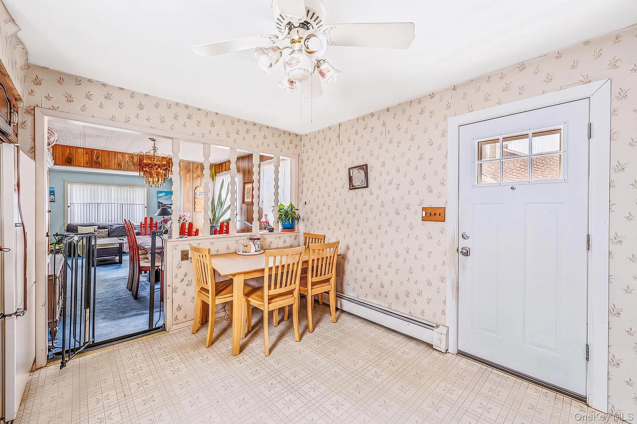 223 Fulton Avenue, Babylon, NY, 4 Bedrooms Bedrooms, 8 Rooms Rooms,1 BathroomBathrooms,Residential,For Rent,Fulton,0,1050947 223 Fulton Avenue, Babylon, NY, 4 Bedrooms Bedrooms, 8 Rooms Rooms,1 BathroomBathrooms,Residential,For Rent,Fulton,0,1050947