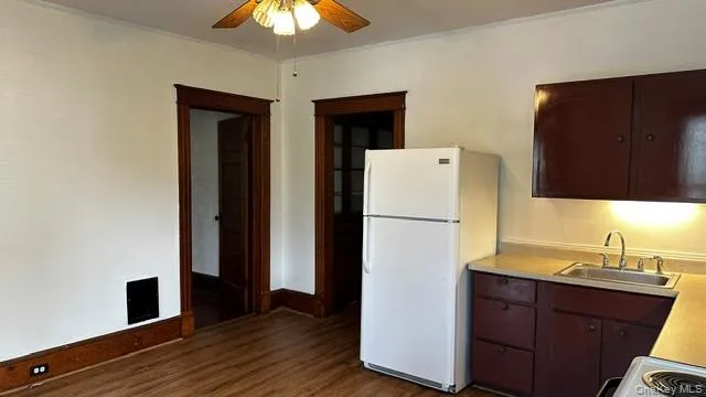 45 Fulton Avenue, Poughkeepsie, NY, 1 Bedroom Bedrooms, 3 Room Rooms,1 BathroomBathrooms,Residential Lease,For Rent,Fulton,0,1050950 45 Fulton Avenue, Poughkeepsie, NY, 1 Bedroom Bedrooms, 3 Room Rooms,1 BathroomBathrooms,Residential Lease,For Rent,Fulton,0,1050950