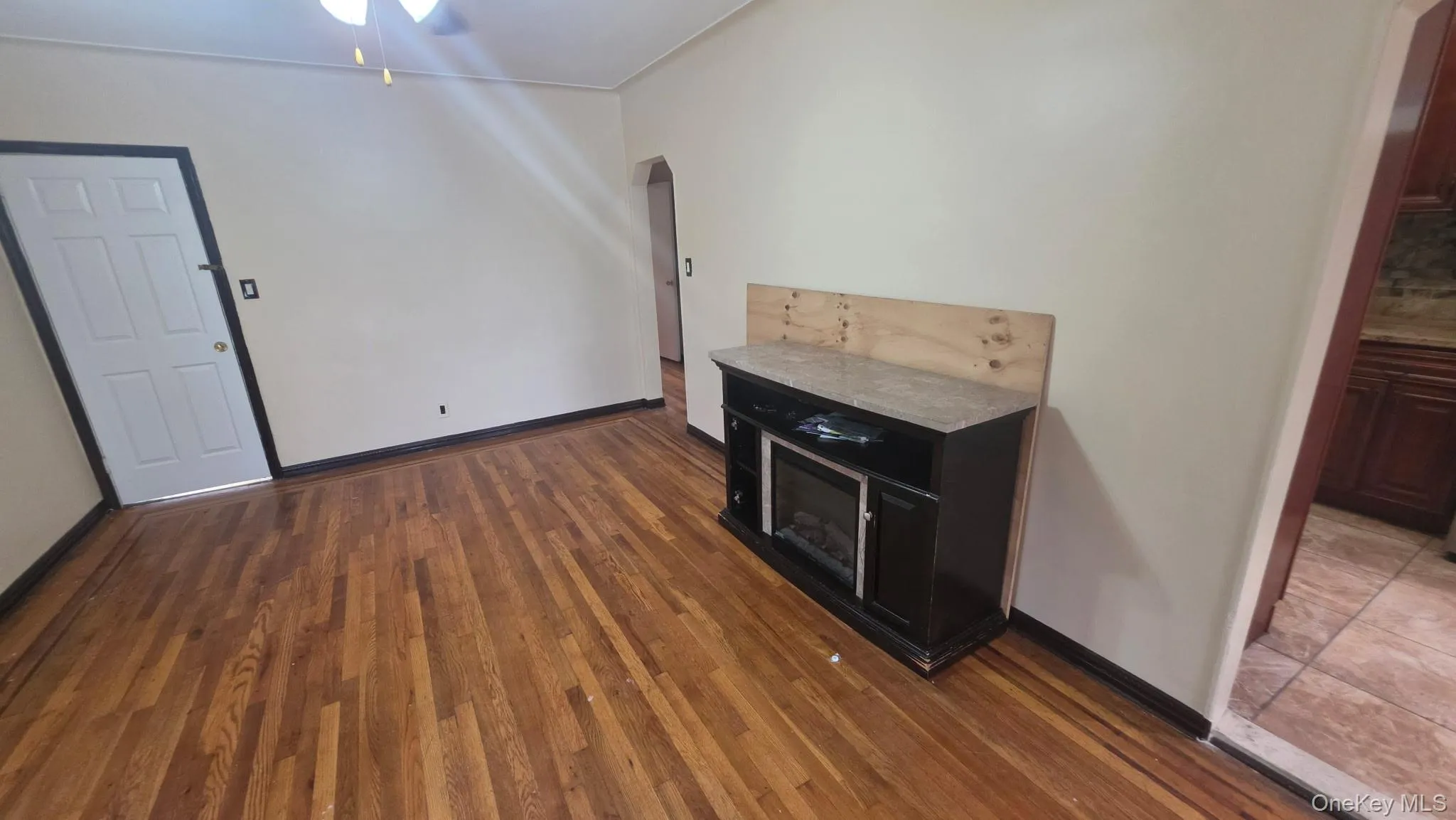 8301 247th Street, New York, NY, 2 Bedrooms Bedrooms, 8 Rooms Rooms,1 BathroomBathrooms,Residential Lease,For Rent,247th,0,1050951 8301 247th Street, New York, NY, 2 Bedrooms Bedrooms, 8 Rooms Rooms,1 BathroomBathrooms,Residential Lease,For Rent,247th,0,1050951