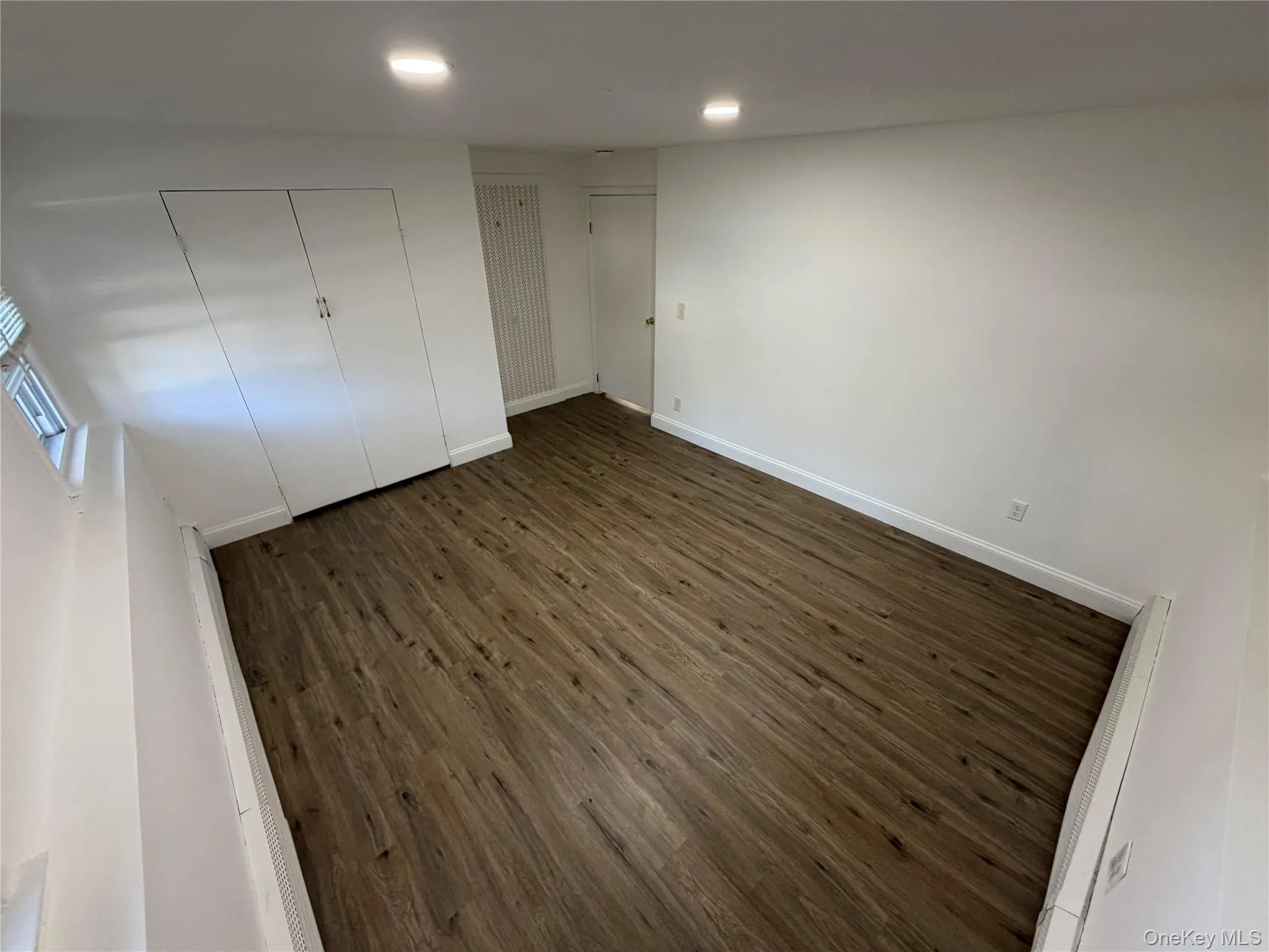 53 Andover Drive, Brookhaven, NY, 1 Bedroom Bedrooms, 4 Rooms Rooms,1 BathroomBathrooms,Residential Lease,For Rent,Andover,0,1050953 53 Andover Drive, Brookhaven, NY, 1 Bedroom Bedrooms, 4 Rooms Rooms,1 BathroomBathrooms,Residential Lease,For Rent,Andover,0,1050953