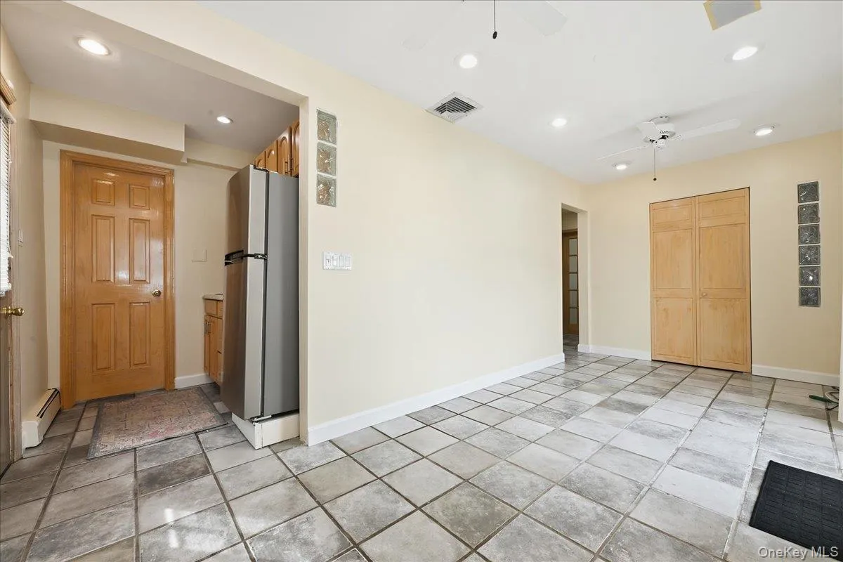 119 Periwinkle Road, Hempstead, NY, 5 Bedrooms Bedrooms, 8 Rooms Rooms,3 BathroomsBathrooms,Residential,For Rent,Periwinkle,0,1050956 119 Periwinkle Road, Hempstead, NY, 5 Bedrooms Bedrooms, 8 Rooms Rooms,3 BathroomsBathrooms,Residential,For Rent,Periwinkle,0,1050956
