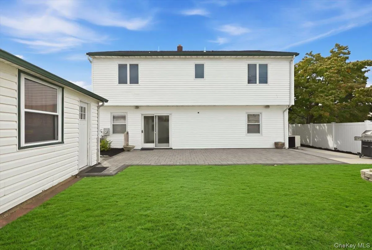 119 Periwinkle Road, Hempstead, NY, 5 Bedrooms Bedrooms, 8 Rooms Rooms,3 BathroomsBathrooms,Residential,For Rent,Periwinkle,0,1050956 119 Periwinkle Road, Hempstead, NY, 5 Bedrooms Bedrooms, 8 Rooms Rooms,3 BathroomsBathrooms,Residential,For Rent,Periwinkle,0,1050956