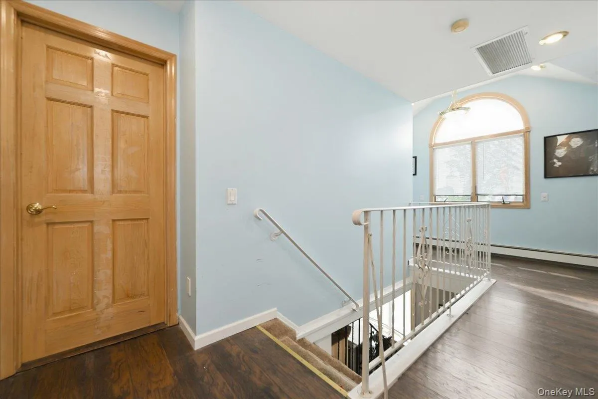 119 Periwinkle Road, Hempstead, NY, 5 Bedrooms Bedrooms, 8 Rooms Rooms,3 BathroomsBathrooms,Residential,For Rent,Periwinkle,0,1050956 119 Periwinkle Road, Hempstead, NY, 5 Bedrooms Bedrooms, 8 Rooms Rooms,3 BathroomsBathrooms,Residential,For Rent,Periwinkle,0,1050956