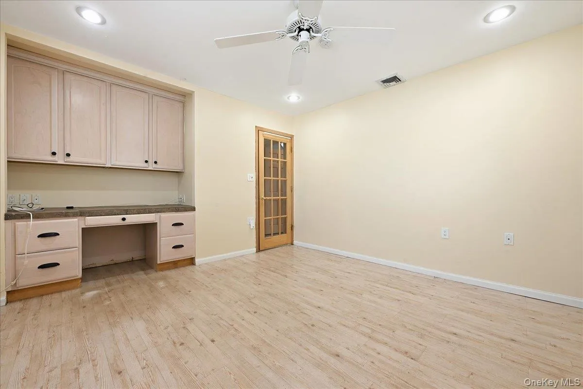 119 Periwinkle Road, Hempstead, NY, 5 Bedrooms Bedrooms, 8 Rooms Rooms,3 BathroomsBathrooms,Residential,For Rent,Periwinkle,0,1050956 119 Periwinkle Road, Hempstead, NY, 5 Bedrooms Bedrooms, 8 Rooms Rooms,3 BathroomsBathrooms,Residential,For Rent,Periwinkle,0,1050956