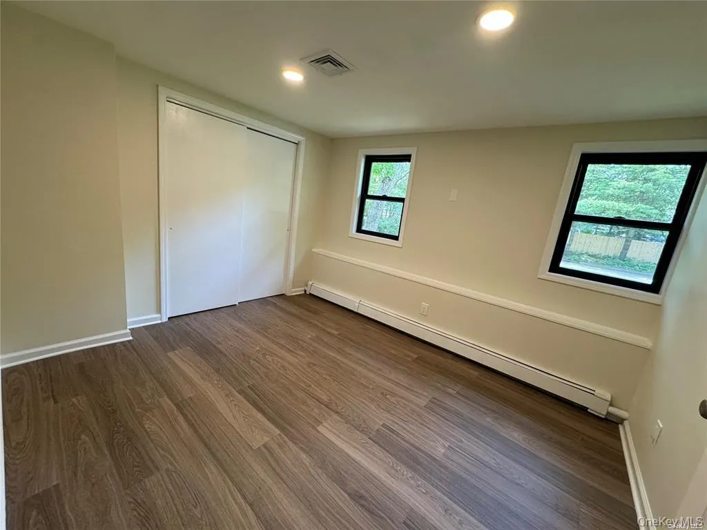 4 Nicholas Court, Smithtown, NY, 2 Bedroom Bedrooms, 3 Room Rooms,1 BathroomBathrooms,Residential Lease,For Rent,Nicholas,0,1050959 4 Nicholas Court, Smithtown, NY, 2 Bedroom Bedrooms, 3 Room Rooms,1 BathroomBathrooms,Residential Lease,For Rent,Nicholas,0,1050959