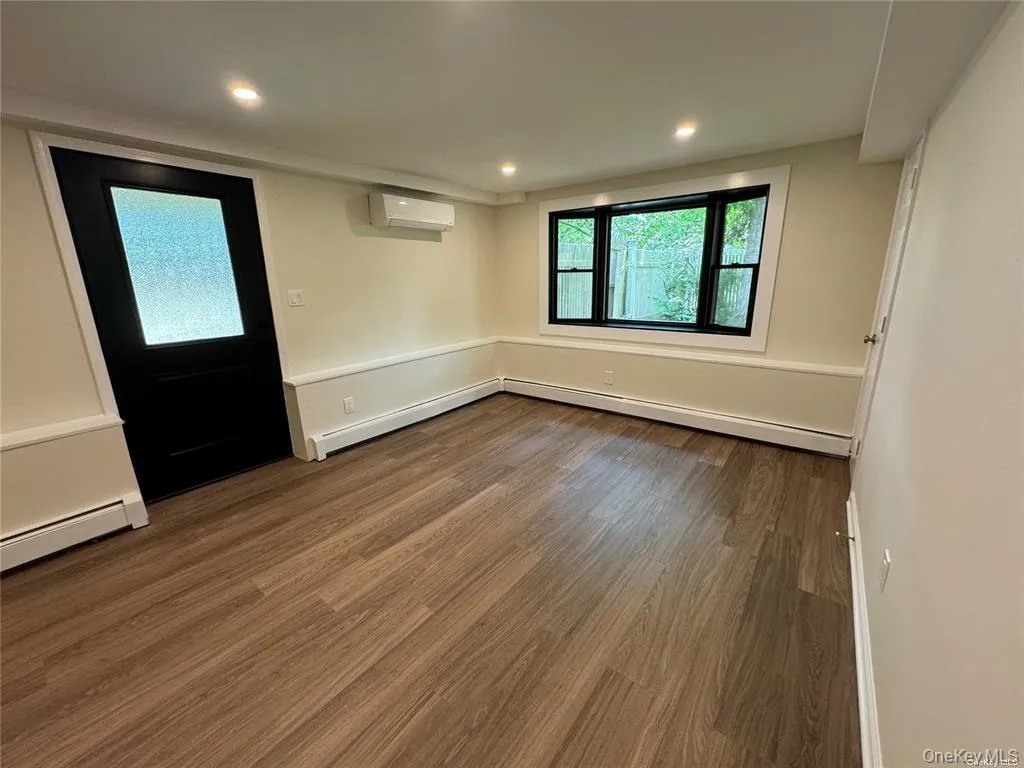4 Nicholas Court, Smithtown, NY, 2 Bedroom Bedrooms, 3 Room Rooms,1 BathroomBathrooms,Residential Lease,For Rent,Nicholas,0,1050959 4 Nicholas Court, Smithtown, NY, 2 Bedroom Bedrooms, 3 Room Rooms,1 BathroomBathrooms,Residential Lease,For Rent,Nicholas,0,1050959
