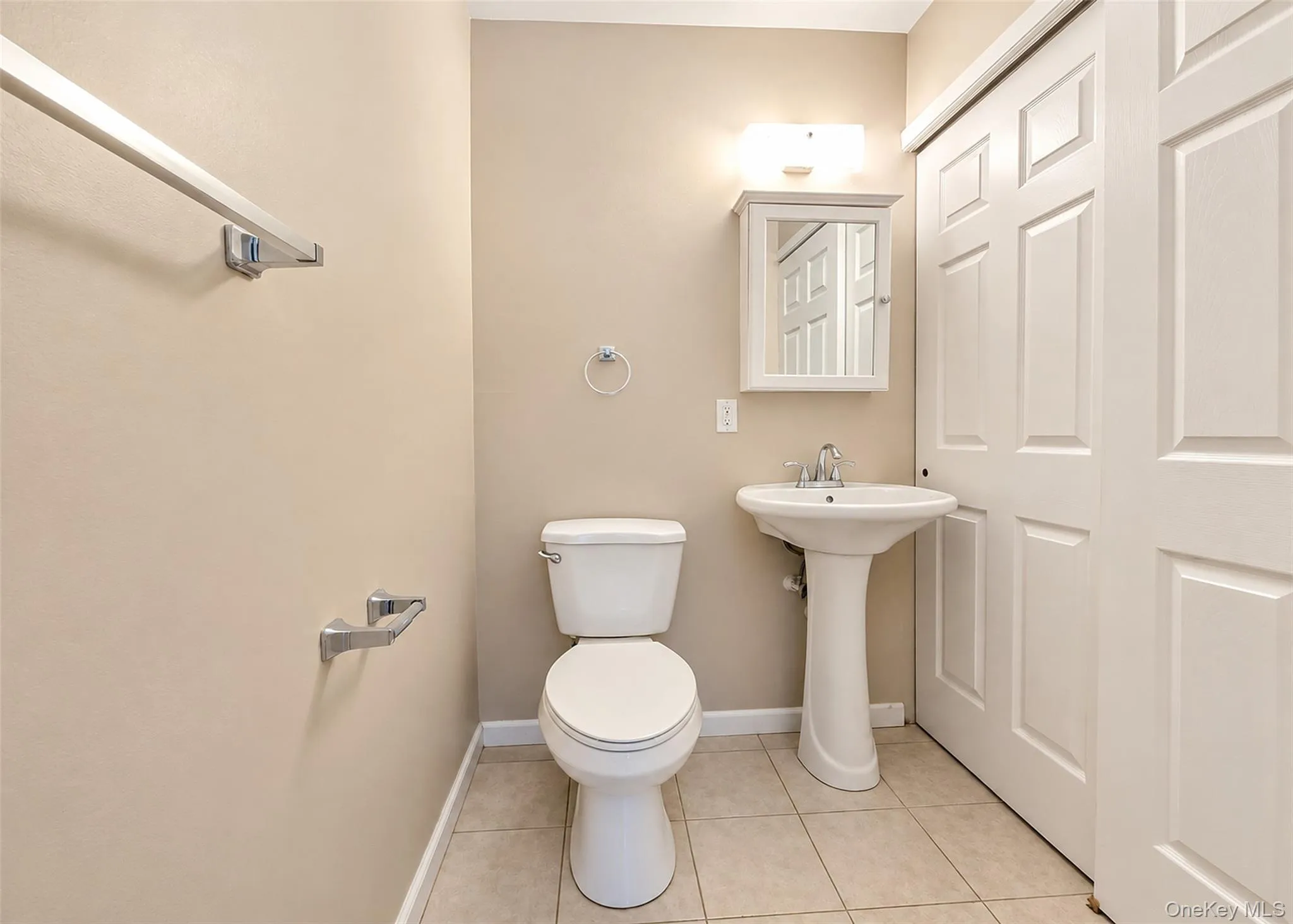 273 Fairview Circle, Brookhaven, NY, 2 Bedrooms Bedrooms, 4 Rooms Rooms,1 BathroomBathrooms,Residential,For Rent,Fairview,0,1050968 273 Fairview Circle, Brookhaven, NY, 2 Bedrooms Bedrooms, 4 Rooms Rooms,1 BathroomBathrooms,Residential,For Rent,Fairview,0,1050968