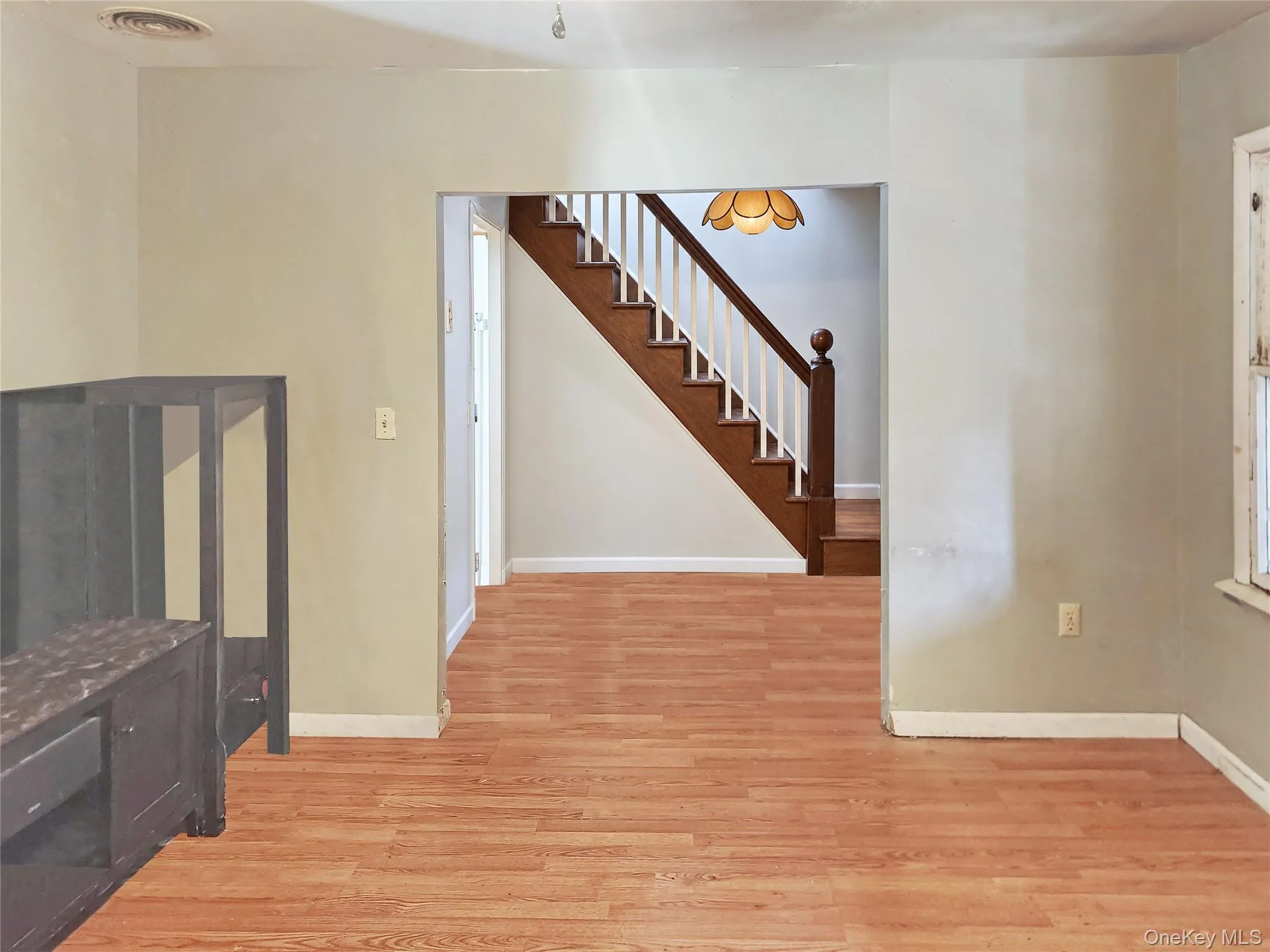 15 Grove Street, Ulster, NY, 3 Bedrooms Bedrooms, 7 Rooms Rooms,1 BathroomBathrooms,Residential,For Rent,Grove,0,1050972 15 Grove Street, Ulster, NY, 3 Bedrooms Bedrooms, 7 Rooms Rooms,1 BathroomBathrooms,Residential,For Rent,Grove,0,1050972