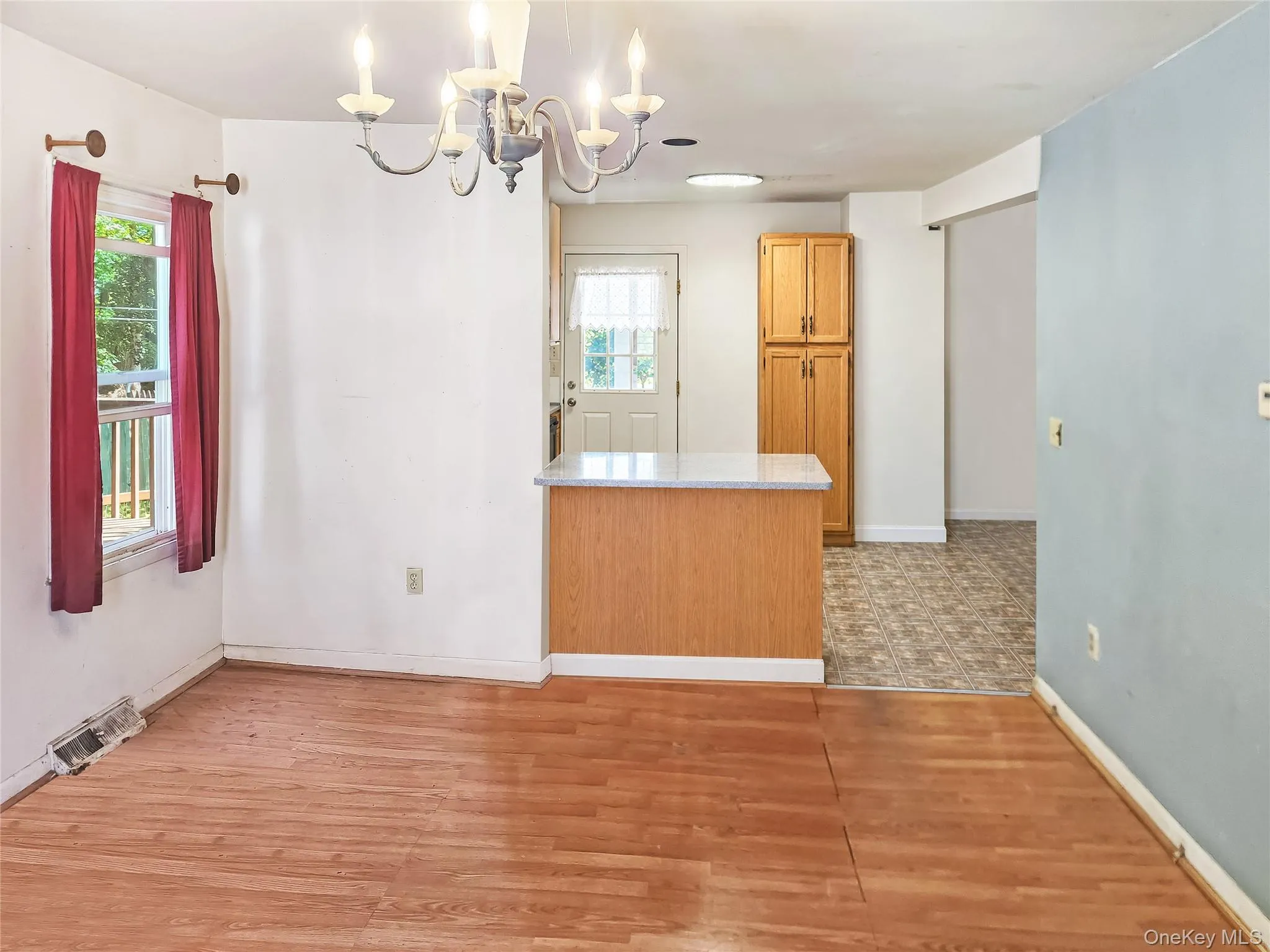 15 Grove Street, Ulster, NY, 3 Bedrooms Bedrooms, 7 Rooms Rooms,1 BathroomBathrooms,Residential,For Rent,Grove,0,1050972 15 Grove Street, Ulster, NY, 3 Bedrooms Bedrooms, 7 Rooms Rooms,1 BathroomBathrooms,Residential,For Rent,Grove,0,1050972