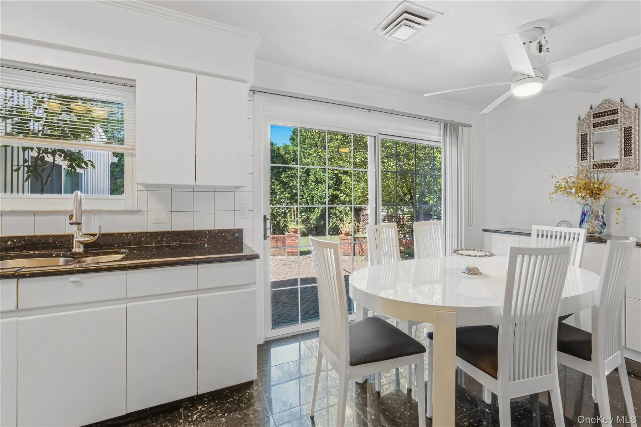 27 Driftwood Drive, North Hempstead, NY, 5 Bedrooms Bedrooms, 9 Rooms Rooms,3 BathroomsBathrooms,Residential,For Rent,Driftwood,0,1050979 27 Driftwood Drive, North Hempstead, NY, 5 Bedrooms Bedrooms, 9 Rooms Rooms,3 BathroomsBathrooms,Residential,For Rent,Driftwood,0,1050979