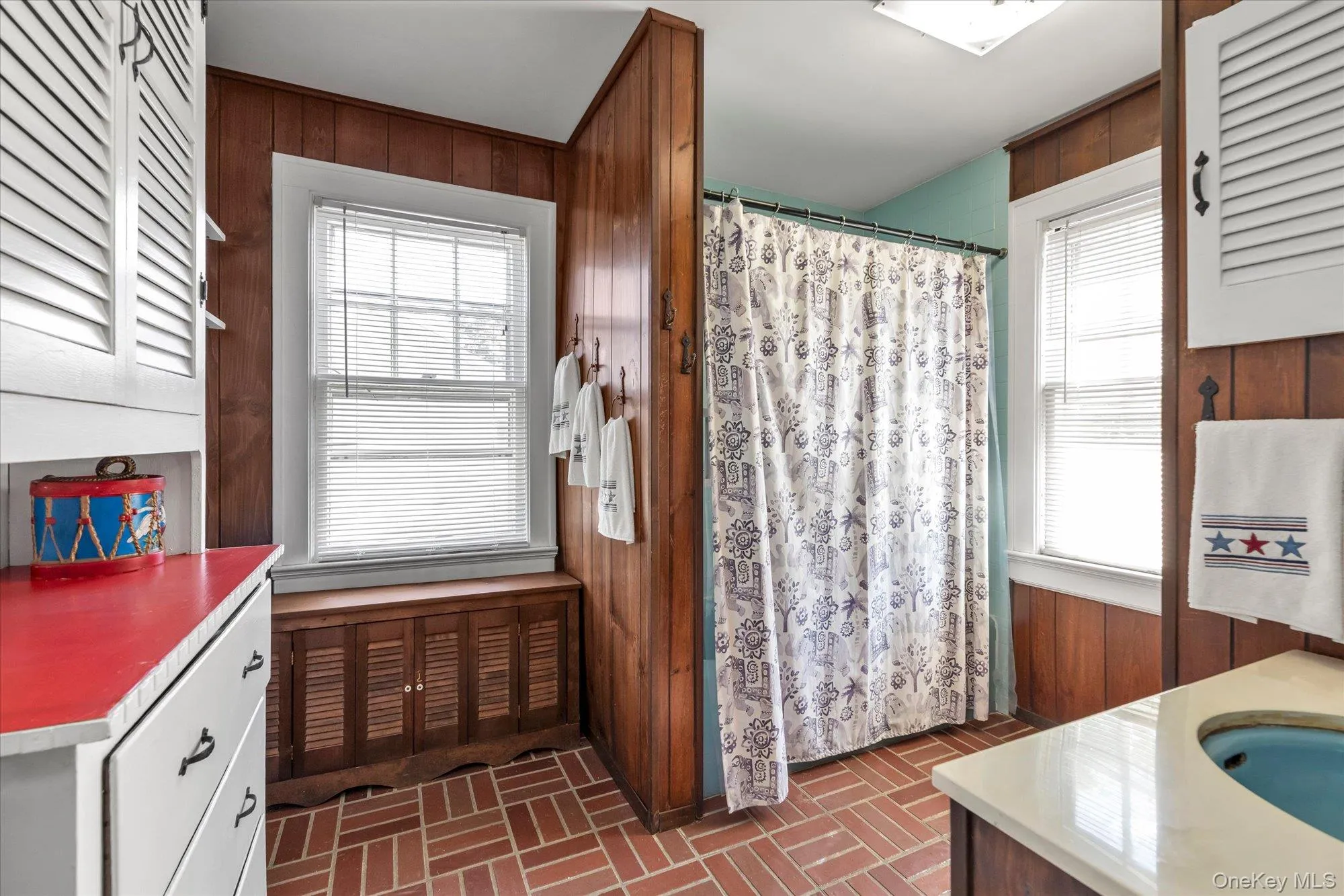 34 Kingsland Place, Babylon, NY, 3 Bedrooms Bedrooms, 8 Rooms Rooms,1 BathroomBathrooms,Residential,For Rent,Kingsland,0,1050985 34 Kingsland Place, Babylon, NY, 3 Bedrooms Bedrooms, 8 Rooms Rooms,1 BathroomBathrooms,Residential,For Rent,Kingsland,0,1050985