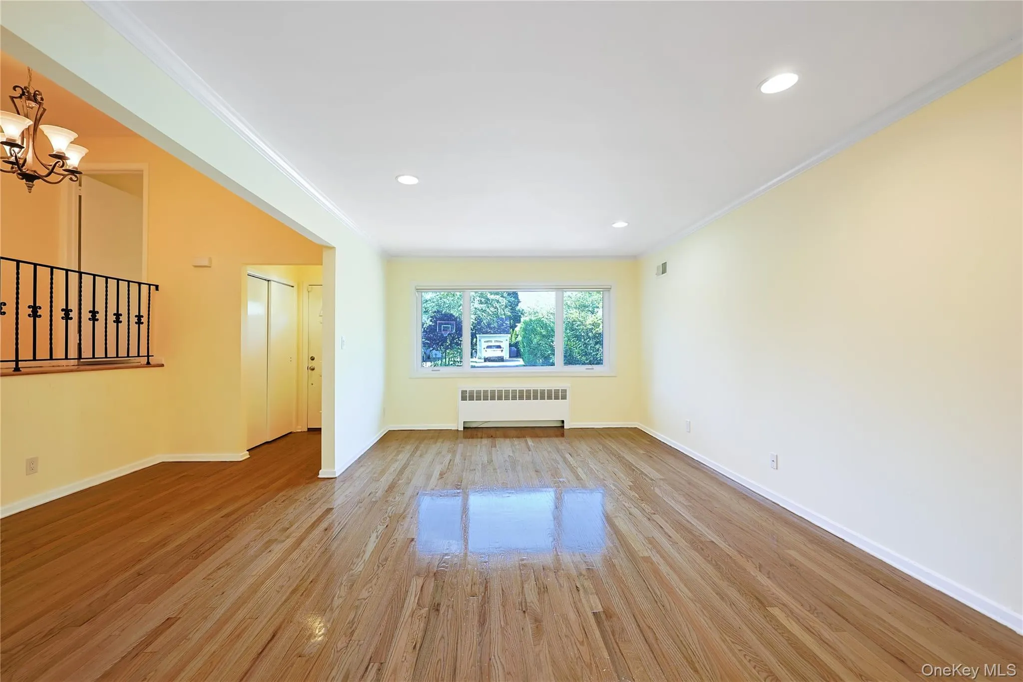 168 Glenmore Street, North Hempstead, NY, 5 Bedrooms Bedrooms, 9 Rooms Rooms,2 BathroomsBathrooms,Residential Lease,For Rent,Glenmore,0,1050991 168 Glenmore Street, North Hempstead, NY, 5 Bedrooms Bedrooms, 9 Rooms Rooms,2 BathroomsBathrooms,Residential Lease,For Rent,Glenmore,0,1050991