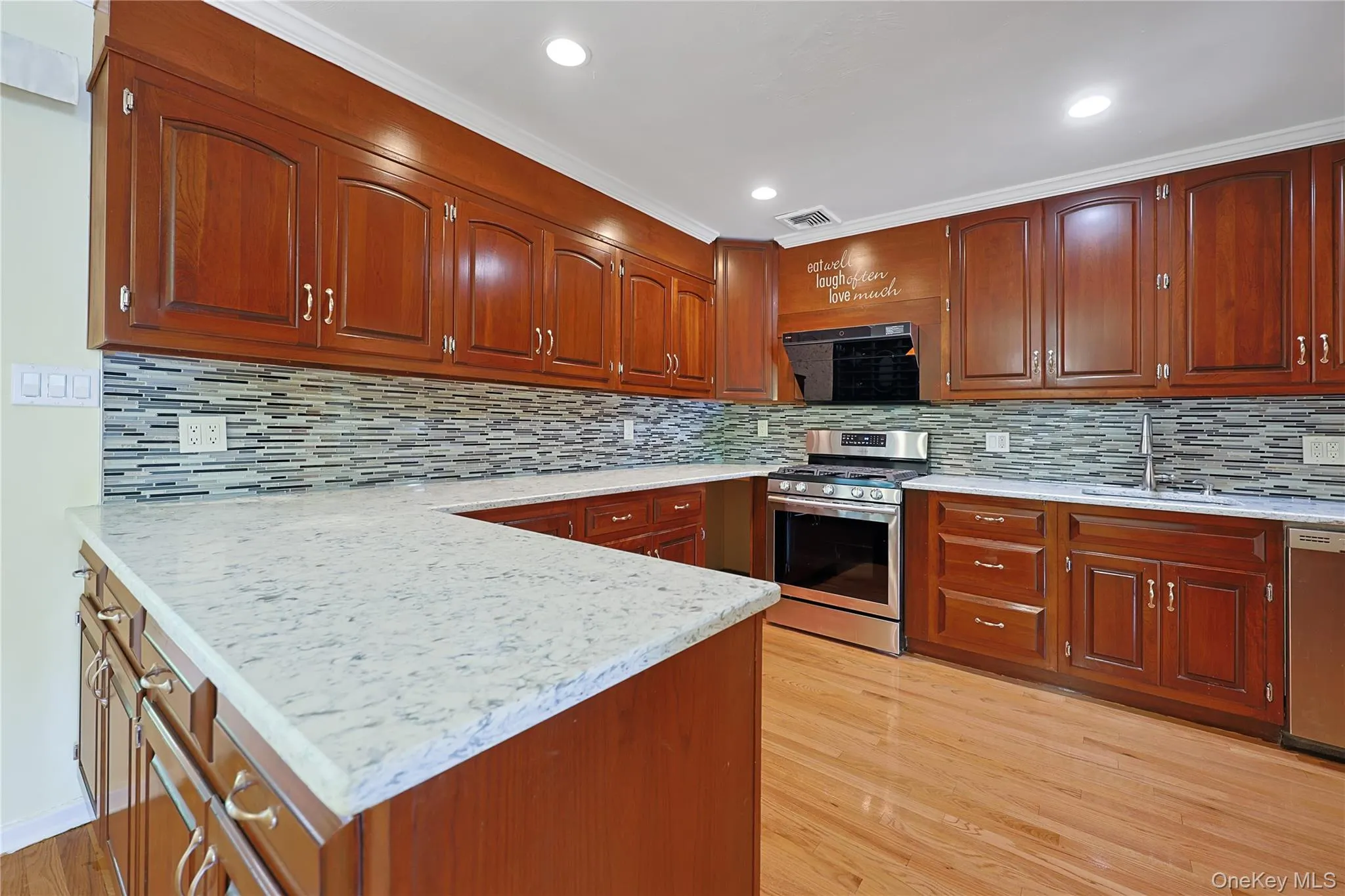 168 Glenmore Street, North Hempstead, NY, 5 Bedrooms Bedrooms, 9 Rooms Rooms,2 BathroomsBathrooms,Residential Lease,For Rent,Glenmore,0,1050991 168 Glenmore Street, North Hempstead, NY, 5 Bedrooms Bedrooms, 9 Rooms Rooms,2 BathroomsBathrooms,Residential Lease,For Rent,Glenmore,0,1050991