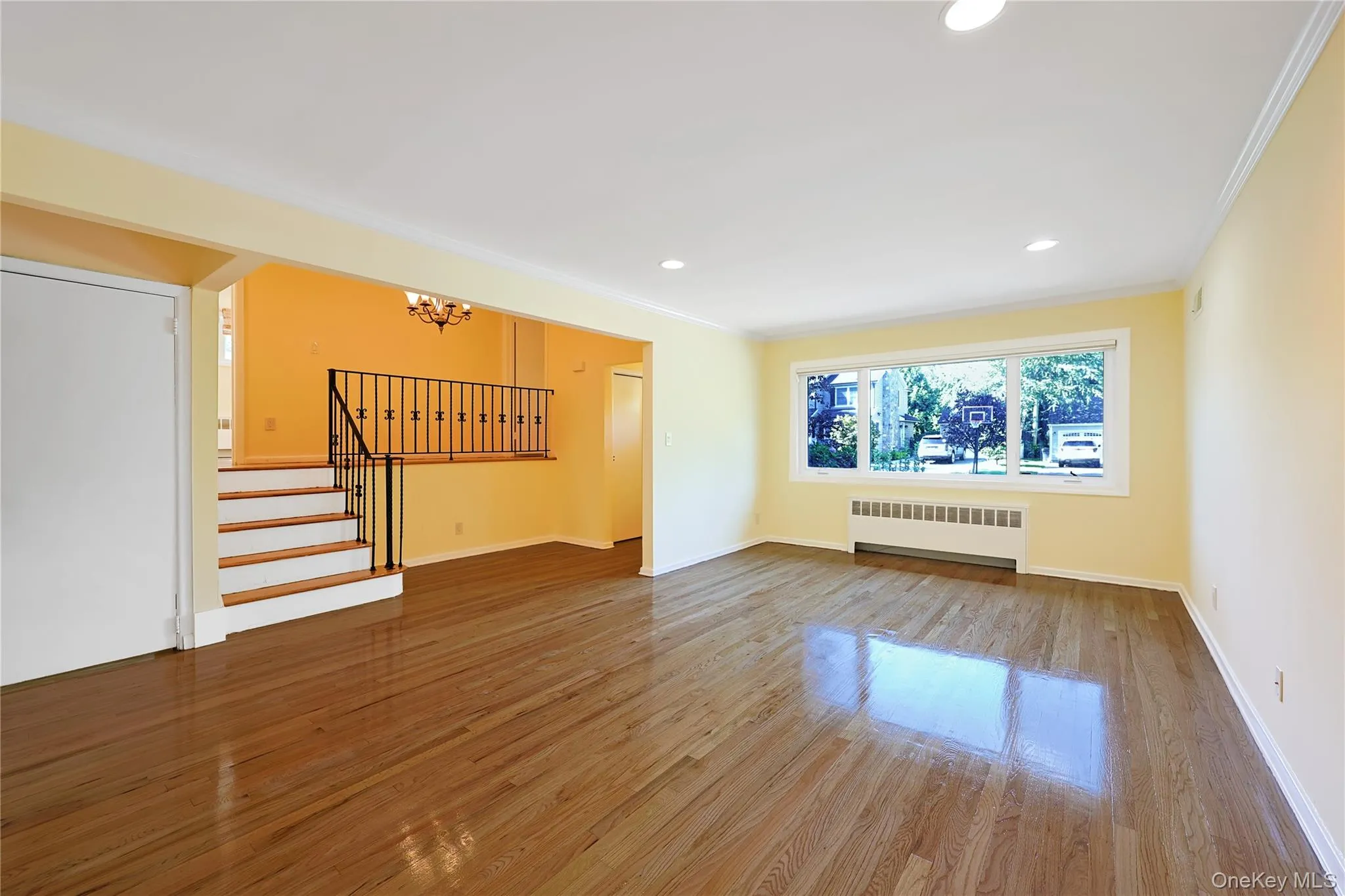 168 Glenmore Street, North Hempstead, NY, 5 Bedrooms Bedrooms, 9 Rooms Rooms,2 BathroomsBathrooms,Residential Lease,For Rent,Glenmore,0,1050991 168 Glenmore Street, North Hempstead, NY, 5 Bedrooms Bedrooms, 9 Rooms Rooms,2 BathroomsBathrooms,Residential Lease,For Rent,Glenmore,0,1050991