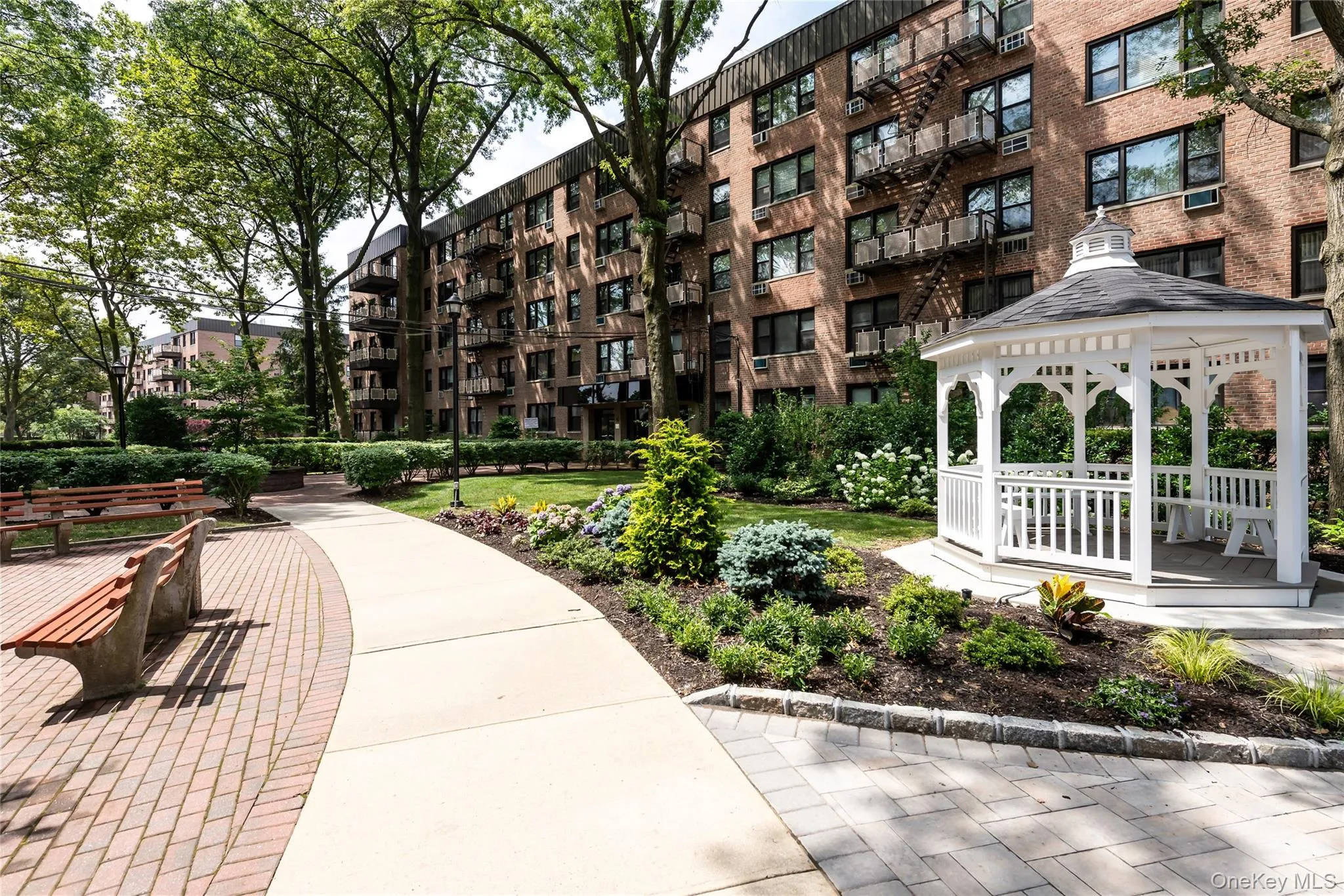5 Birchwood Court, North Hempstead, NY, 1 Bedroom Bedrooms, 4 Rooms Rooms,1 BathroomBathrooms,Residential,For Rent,Birchwood,0,1050995 5 Birchwood Court, North Hempstead, NY, 1 Bedroom Bedrooms, 4 Rooms Rooms,1 BathroomBathrooms,Residential,For Rent,Birchwood,0,1050995