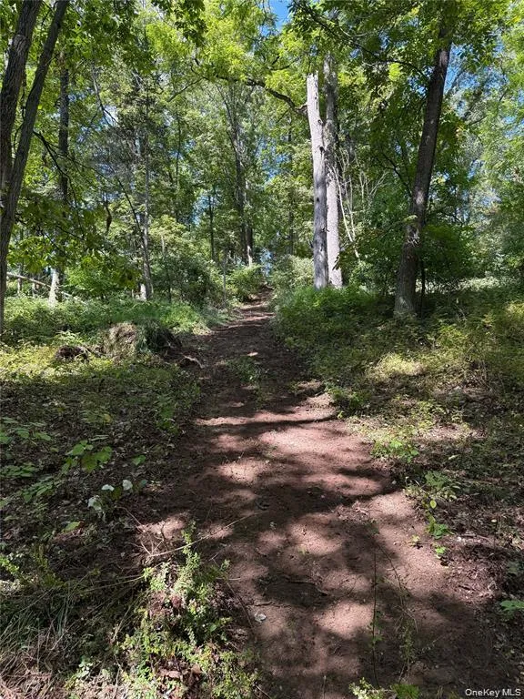 On-site Bridle Paths & Trails On-site Bridle Paths & Trails