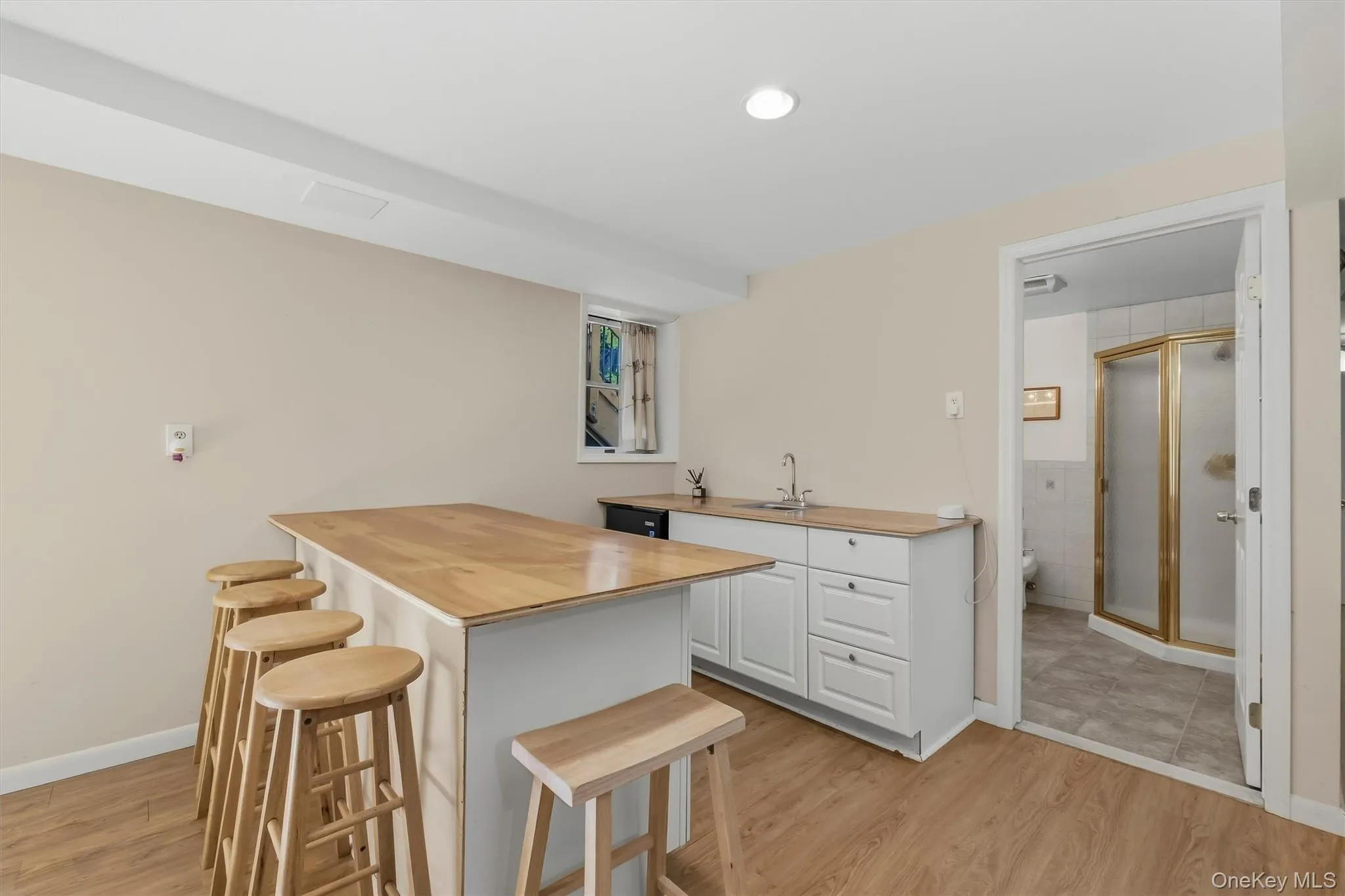 183 Lookout Pass, Beekman, NY, 3 Bedrooms Bedrooms, 11 Rooms Rooms,3 BathroomsBathrooms,Residential,For Rent,Lookout,0,1050999 183 Lookout Pass, Beekman, NY, 3 Bedrooms Bedrooms, 11 Rooms Rooms,3 BathroomsBathrooms,Residential,For Rent,Lookout,0,1050999