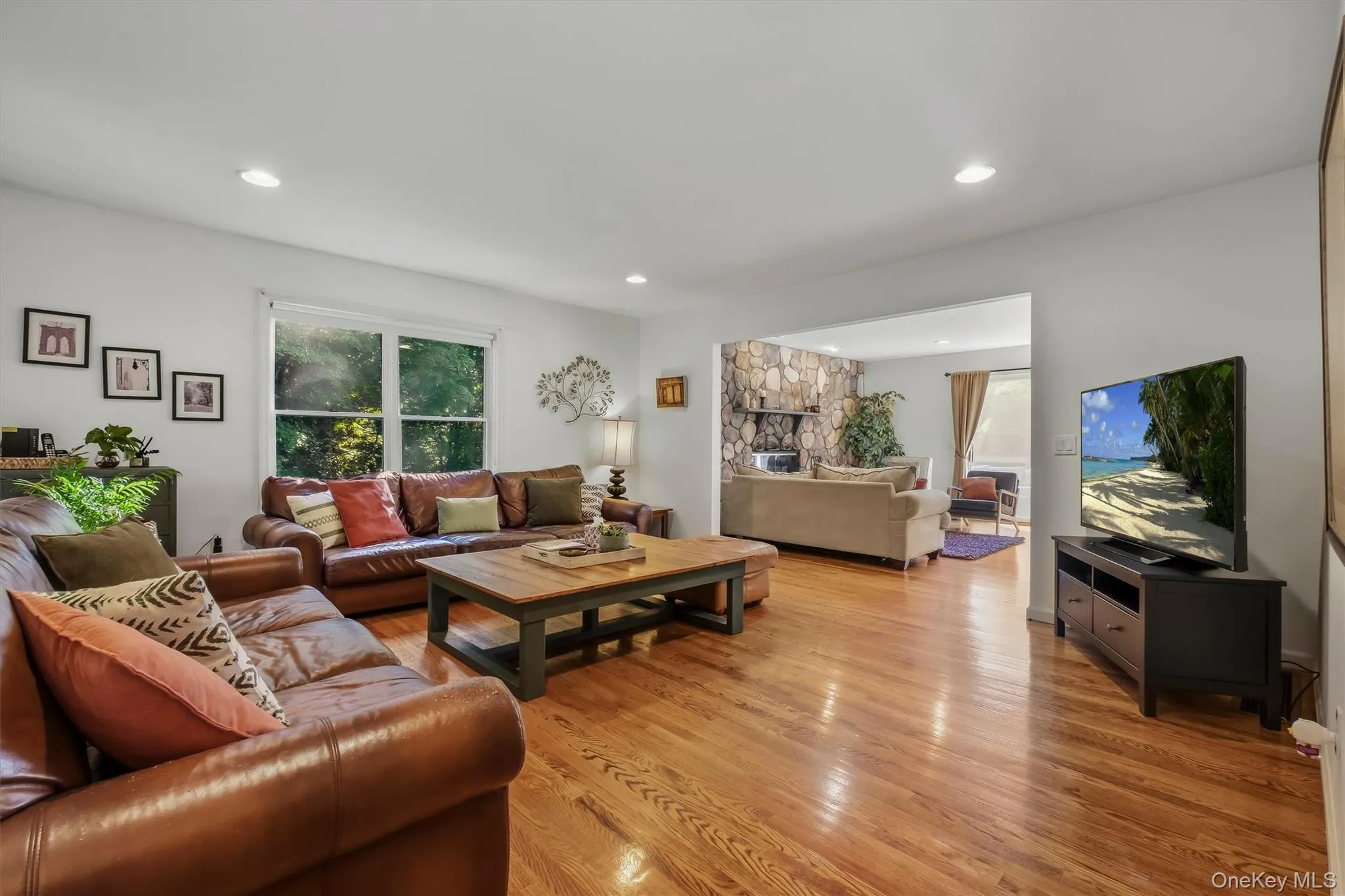 183 Lookout Pass, Beekman, NY, 3 Bedrooms Bedrooms, 11 Rooms Rooms,3 BathroomsBathrooms,Residential,For Rent,Lookout,0,1050999 183 Lookout Pass, Beekman, NY, 3 Bedrooms Bedrooms, 11 Rooms Rooms,3 BathroomsBathrooms,Residential,For Rent,Lookout,0,1050999