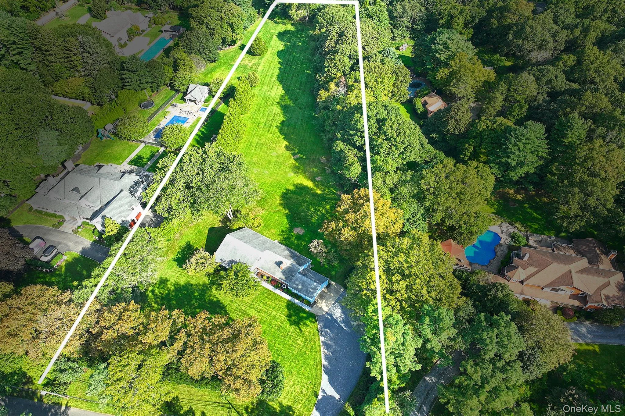 1950 Midlane, Oyster Bay, NY, 4 Bedrooms Bedrooms, 9 Rooms Rooms,3 BathroomsBathrooms,Residential,For Rent,Midlane,0,1051000 1950 Midlane, Oyster Bay, NY, 4 Bedrooms Bedrooms, 9 Rooms Rooms,3 BathroomsBathrooms,Residential,For Rent,Midlane,0,1051000
