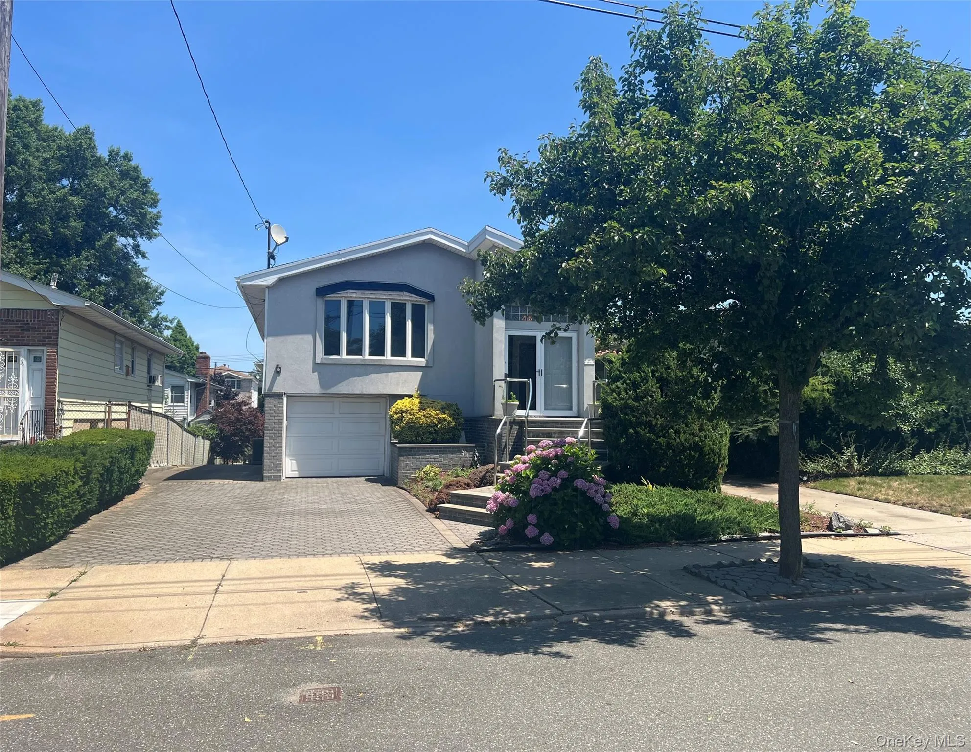 15811 79th Street, New York, NY, 4 Bedrooms Bedrooms, 8 Rooms Rooms,2 BathroomsBathrooms,Residential,For Rent,79th,0,1051002 15811 79th Street, New York, NY, 4 Bedrooms Bedrooms, 8 Rooms Rooms,2 BathroomsBathrooms,Residential,For Rent,79th,0,1051002