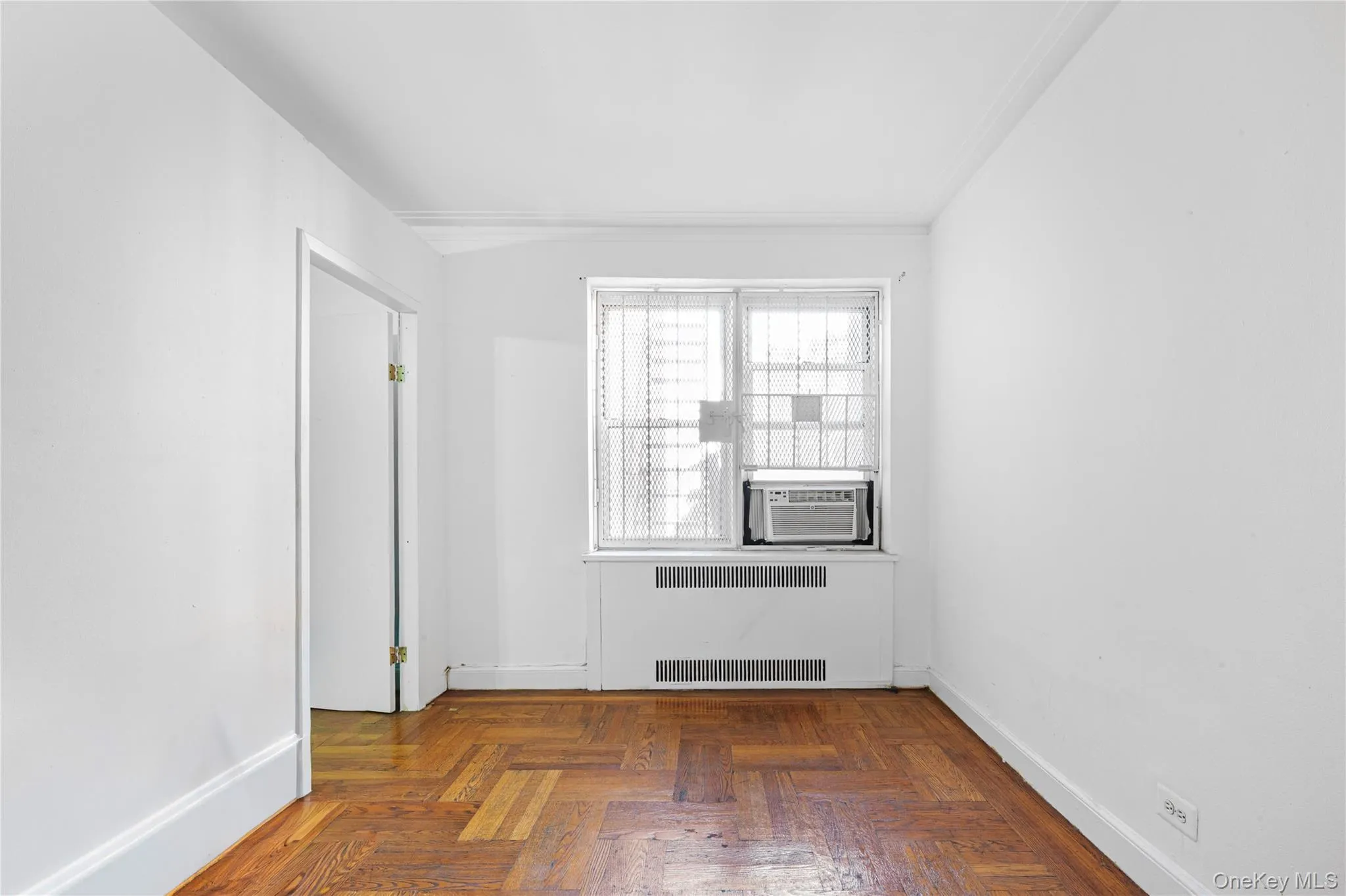 2191 Bolton Street, New York, NY, 1 Bedroom Bedrooms, 3 Rooms Rooms,1 BathroomBathrooms,Residential,For Rent,Bolton,0,1051003 2191 Bolton Street, New York, NY, 1 Bedroom Bedrooms, 3 Rooms Rooms,1 BathroomBathrooms,Residential,For Rent,Bolton,0,1051003