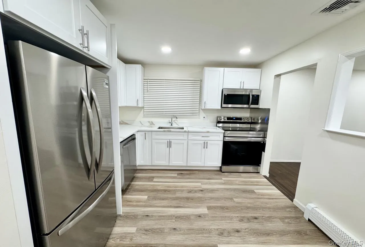 219 Bellerose Avenue, Huntington, NY, 5 Bedroom Bedrooms, 8 Room Rooms,3 BathroomBathrooms,Residential Lease,For Rent,Bellerose,0,1051004 219 Bellerose Avenue, Huntington, NY, 5 Bedroom Bedrooms, 8 Room Rooms,3 BathroomBathrooms,Residential Lease,For Rent,Bellerose,0,1051004