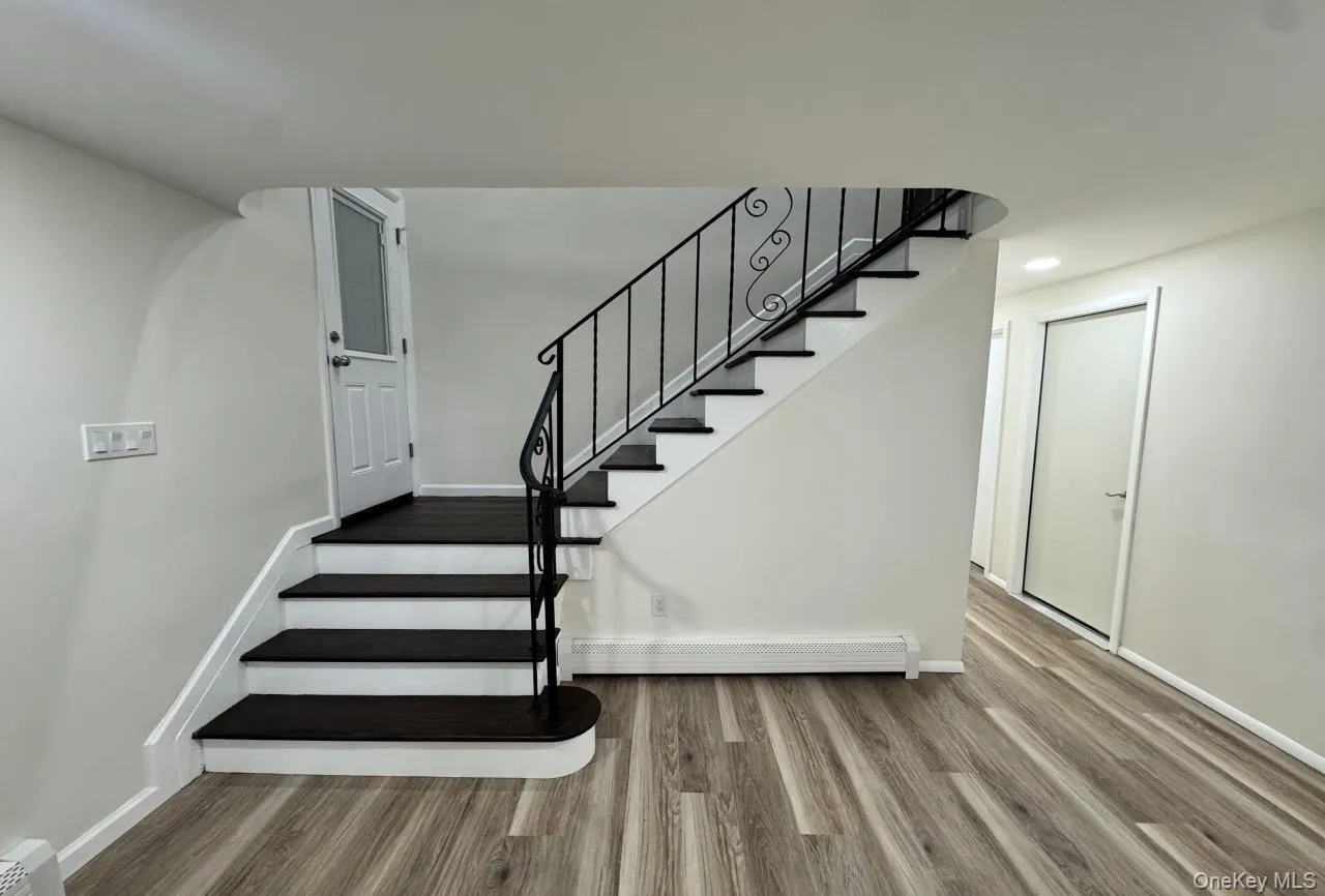 219 Bellerose Avenue, Huntington, NY, 5 Bedroom Bedrooms, 8 Room Rooms,3 BathroomBathrooms,Residential Lease,For Rent,Bellerose,0,1051004 219 Bellerose Avenue, Huntington, NY, 5 Bedroom Bedrooms, 8 Room Rooms,3 BathroomBathrooms,Residential Lease,For Rent,Bellerose,0,1051004