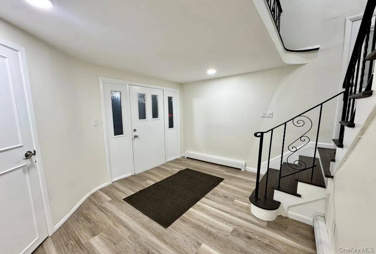 219 Bellerose Avenue, Huntington, NY, 5 Bedroom Bedrooms, 8 Room Rooms,3 BathroomBathrooms,Residential Lease,For Rent,Bellerose,0,1051004 219 Bellerose Avenue, Huntington, NY, 5 Bedroom Bedrooms, 8 Room Rooms,3 BathroomBathrooms,Residential Lease,For Rent,Bellerose,0,1051004