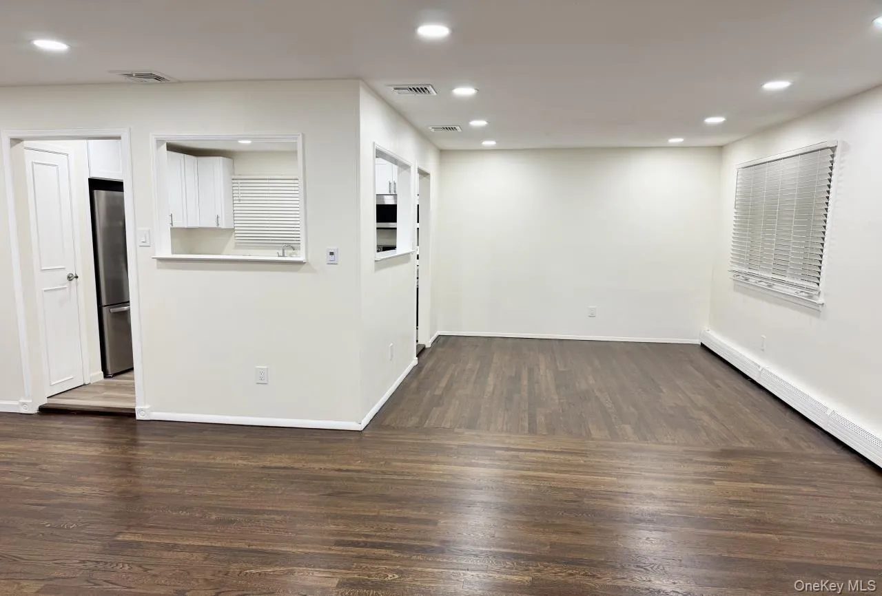 219 Bellerose Avenue, Huntington, NY, 5 Bedroom Bedrooms, 8 Room Rooms,3 BathroomBathrooms,Residential Lease,For Rent,Bellerose,0,1051004 219 Bellerose Avenue, Huntington, NY, 5 Bedroom Bedrooms, 8 Room Rooms,3 BathroomBathrooms,Residential Lease,For Rent,Bellerose,0,1051004