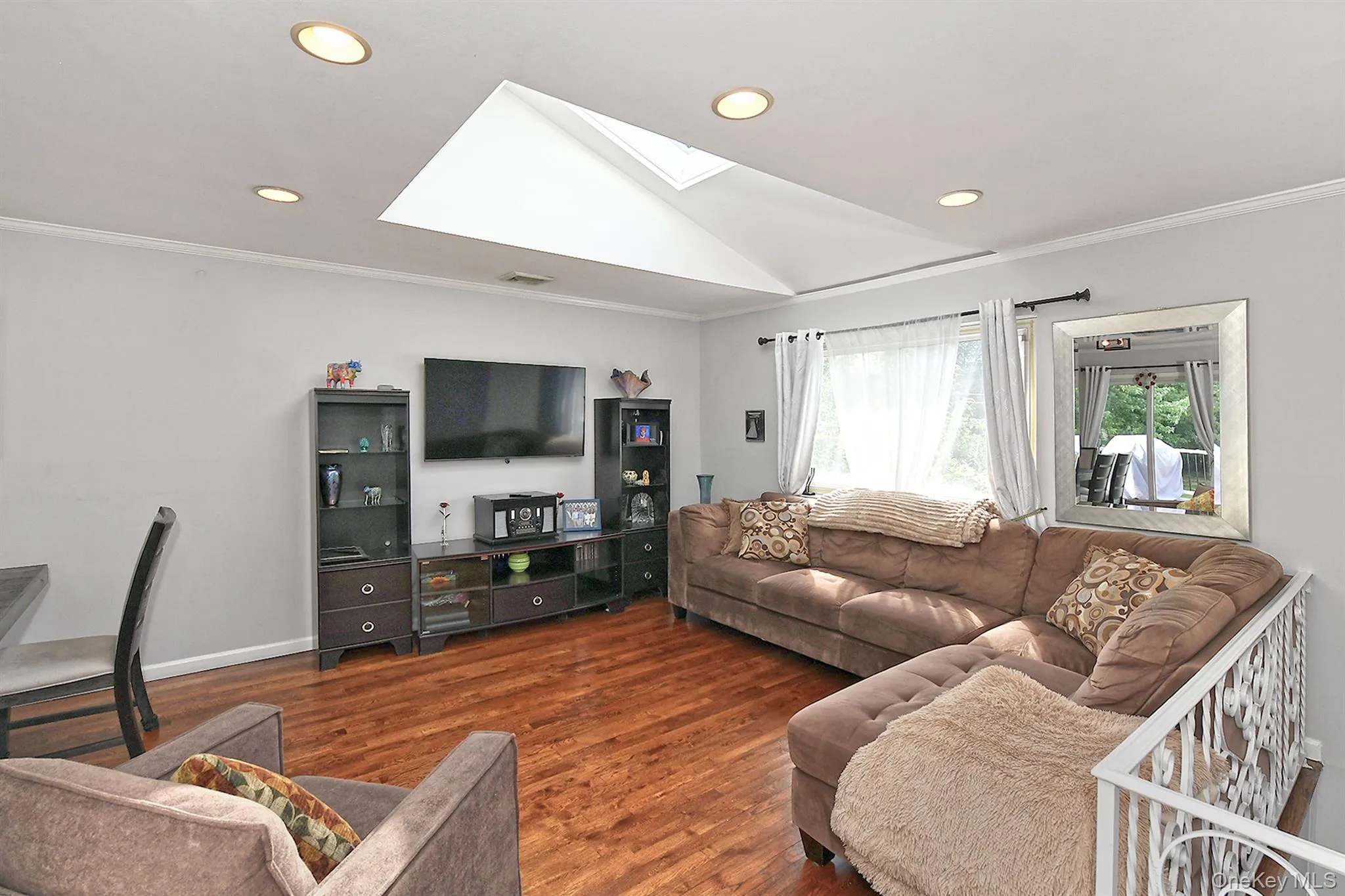 37 Euclid Avenue, Huntington, NY, 4 Bedrooms Bedrooms, 9 Rooms Rooms,3 BathroomsBathrooms,Residential,For Rent,Euclid,0,1051006 37 Euclid Avenue, Huntington, NY, 4 Bedrooms Bedrooms, 9 Rooms Rooms,3 BathroomsBathrooms,Residential,For Rent,Euclid,0,1051006