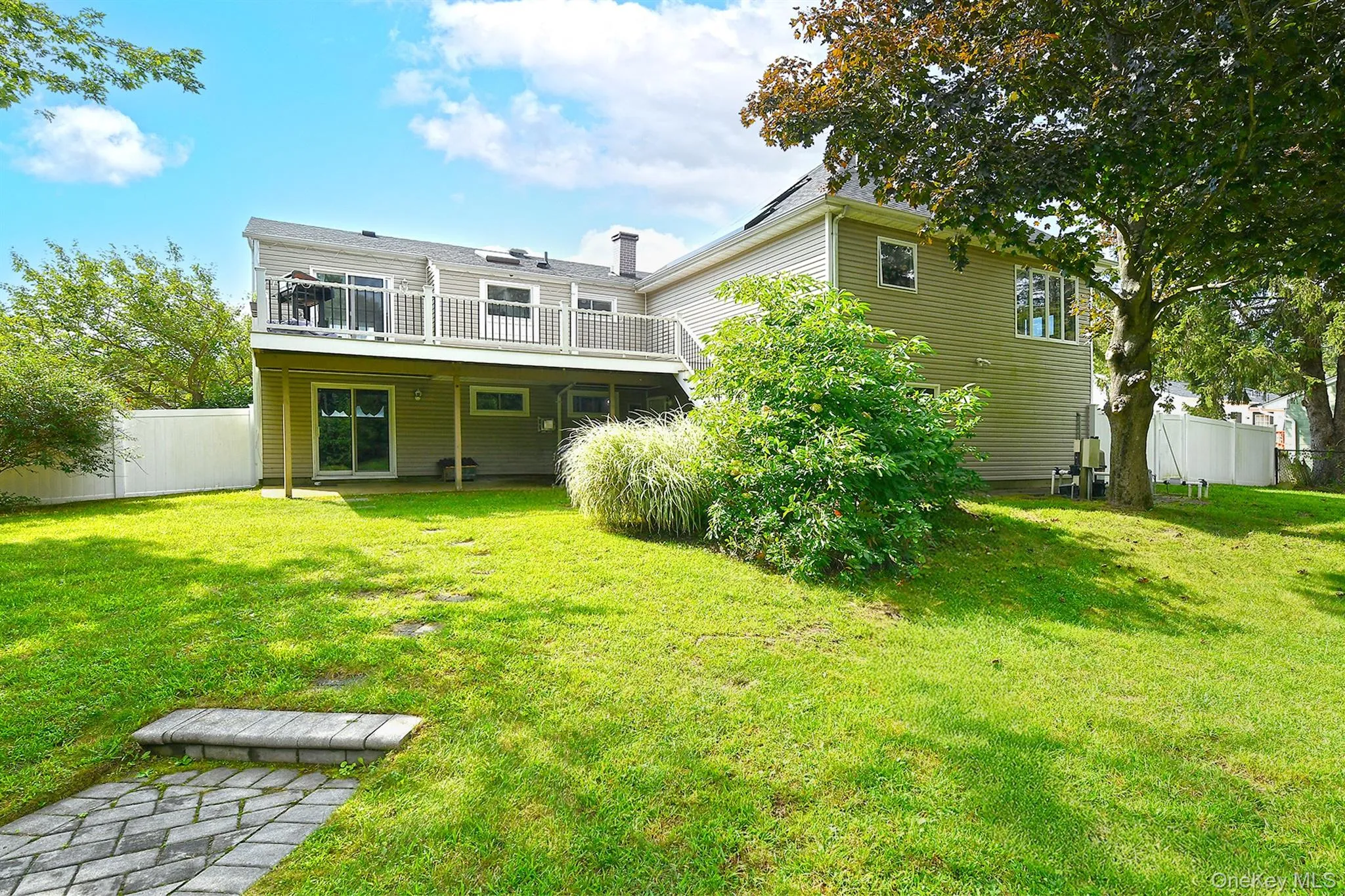 37 Euclid Avenue, Huntington, NY, 4 Bedrooms Bedrooms, 9 Rooms Rooms,3 BathroomsBathrooms,Residential,For Rent,Euclid,0,1051006 37 Euclid Avenue, Huntington, NY, 4 Bedrooms Bedrooms, 9 Rooms Rooms,3 BathroomsBathrooms,Residential,For Rent,Euclid,0,1051006