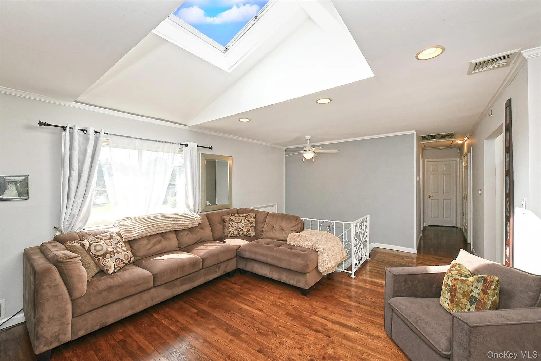 37 Euclid Avenue, Huntington, NY, 4 Bedrooms Bedrooms, 9 Rooms Rooms,3 BathroomsBathrooms,Residential,For Rent,Euclid,0,1051006 37 Euclid Avenue, Huntington, NY, 4 Bedrooms Bedrooms, 9 Rooms Rooms,3 BathroomsBathrooms,Residential,For Rent,Euclid,0,1051006