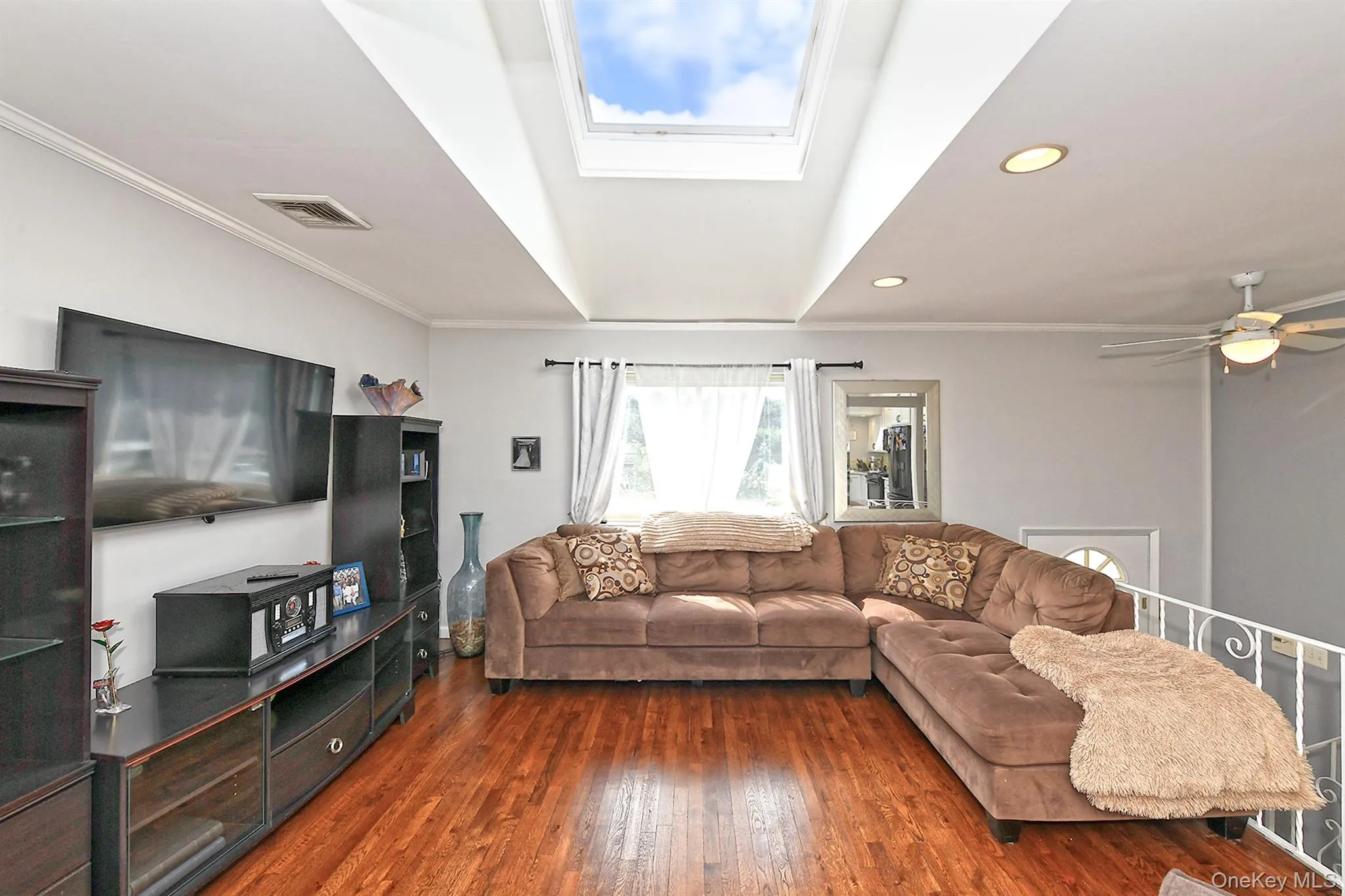 37 Euclid Avenue, Huntington, NY, 4 Bedrooms Bedrooms, 9 Rooms Rooms,3 BathroomsBathrooms,Residential,For Rent,Euclid,0,1051006 37 Euclid Avenue, Huntington, NY, 4 Bedrooms Bedrooms, 9 Rooms Rooms,3 BathroomsBathrooms,Residential,For Rent,Euclid,0,1051006